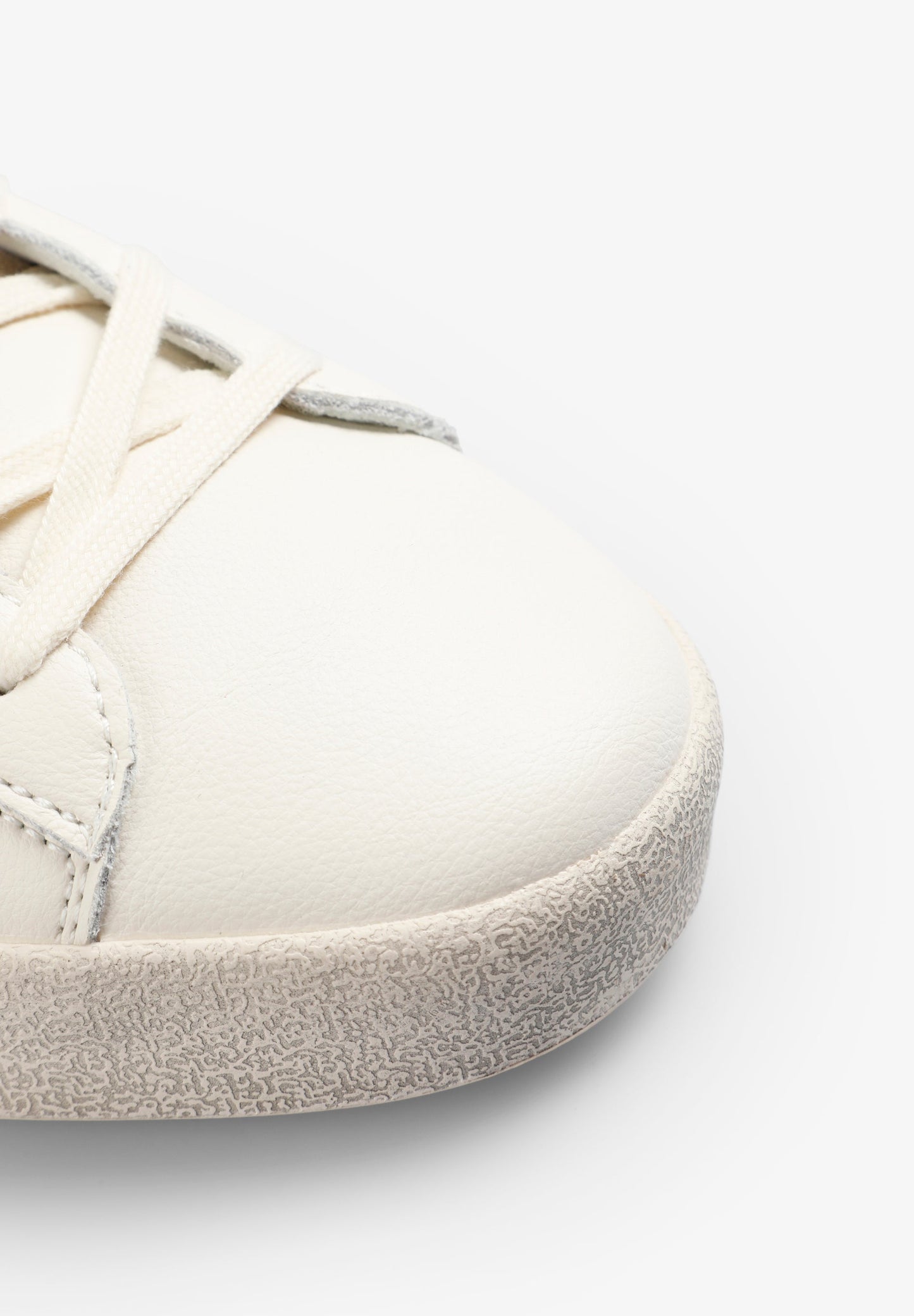 SNEAKERS CALAVERA PIEL