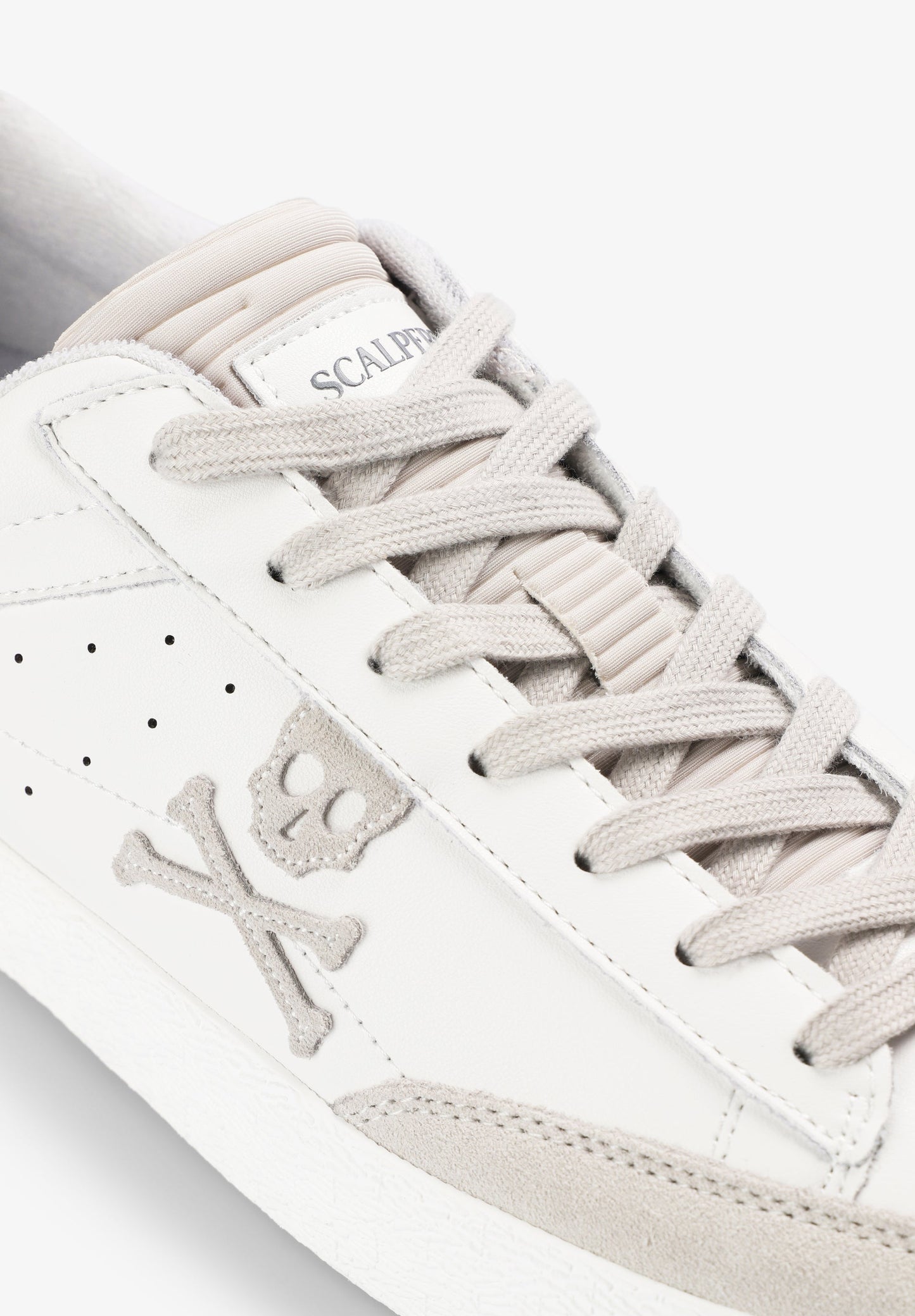 SNEAKERS PIEL CALAVERA