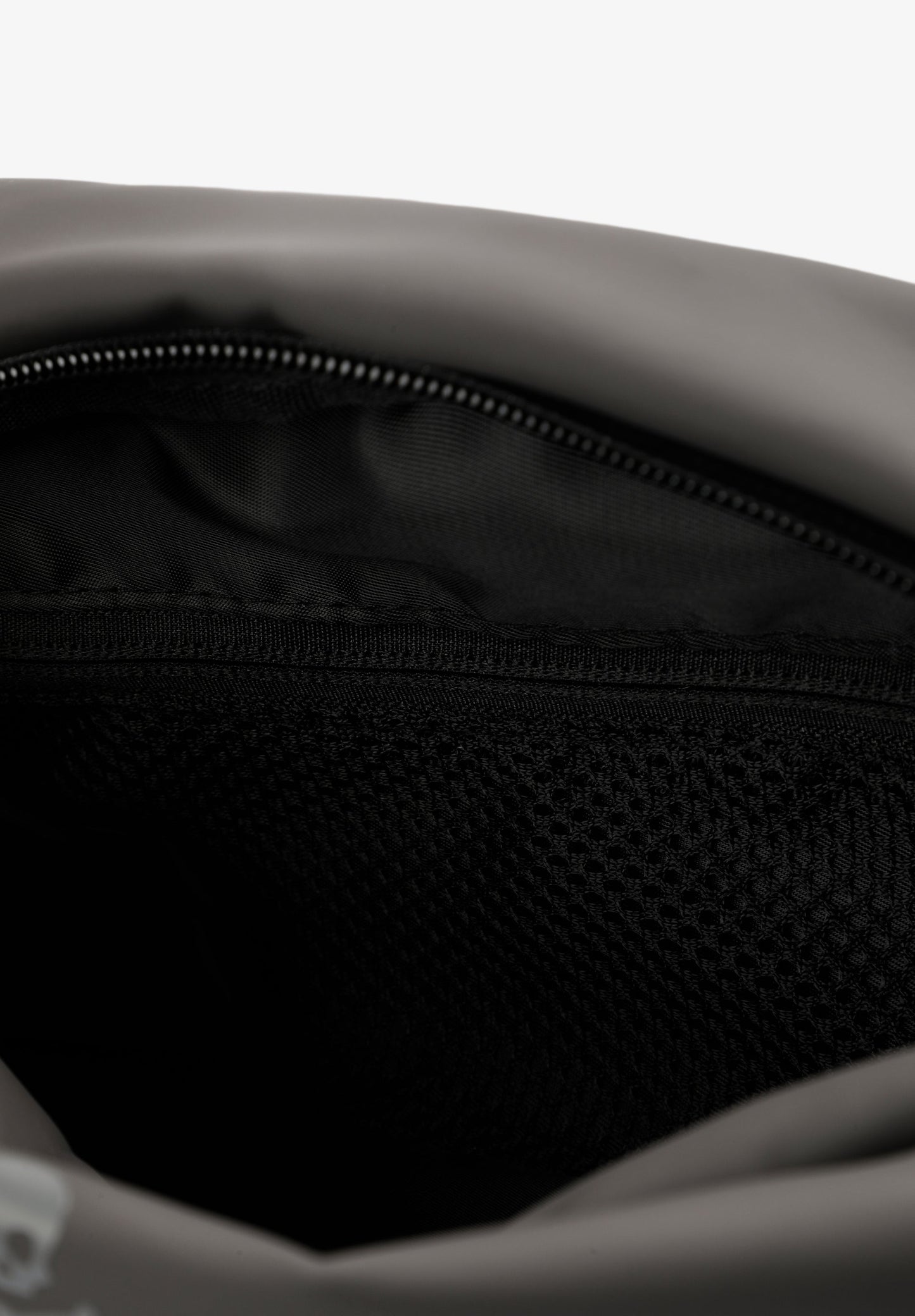 NECESER LOGO REFLECTANTE