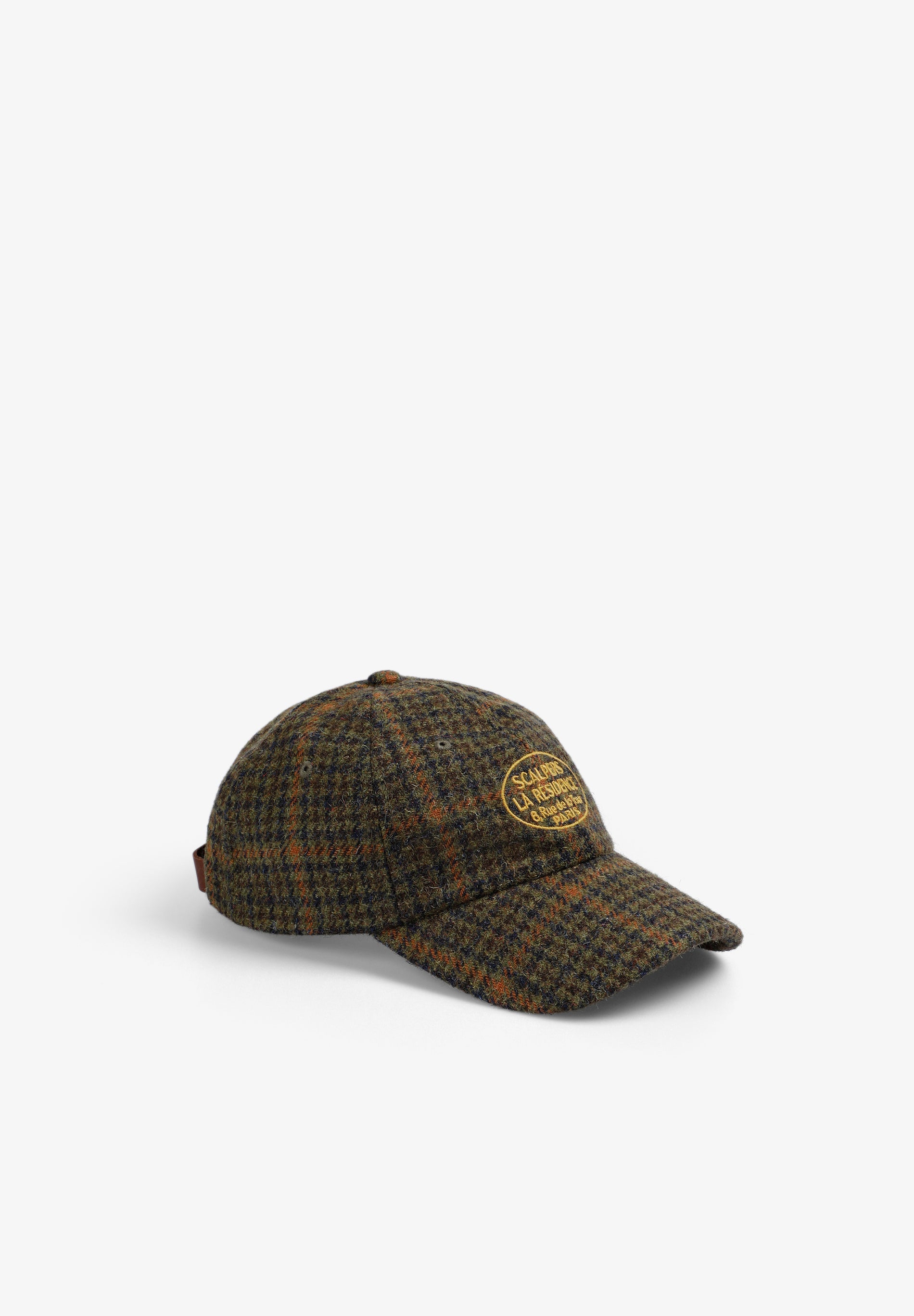GORRA LANA TARTÁN BORDADA