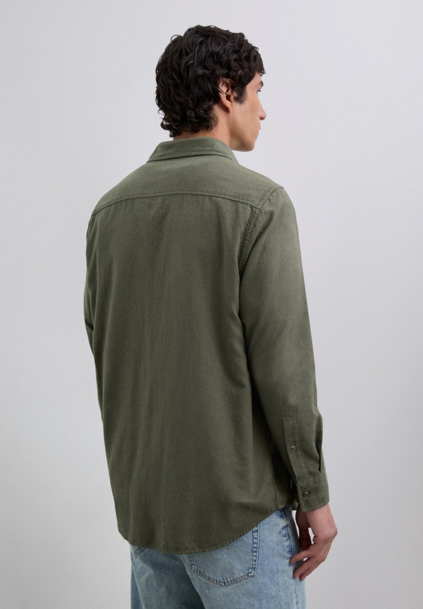 SOBRECAMISA BOLSILLO REGULAR FIT