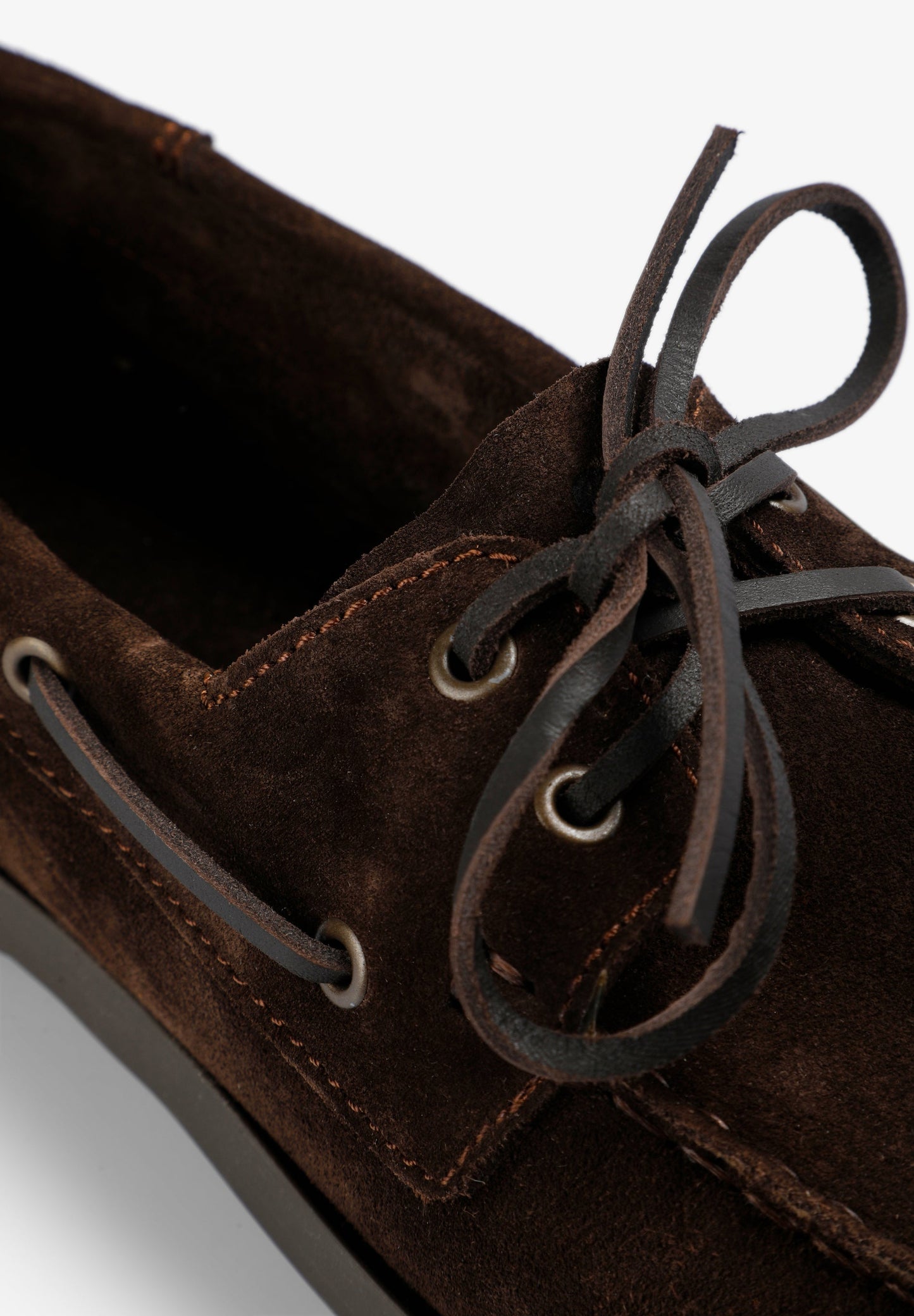 NÁUTICOS LISOS PIEL