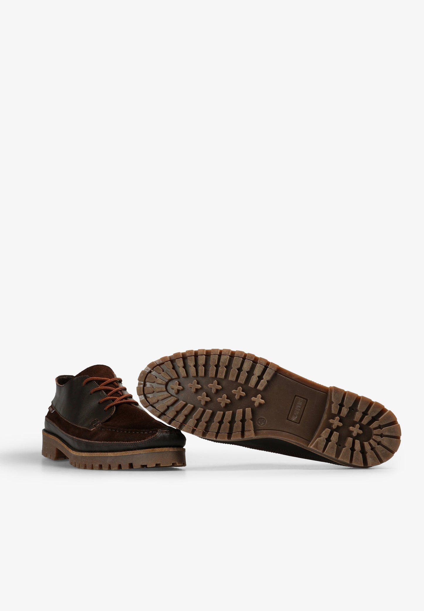 ZAPATO PIEL SUELA DENTADA