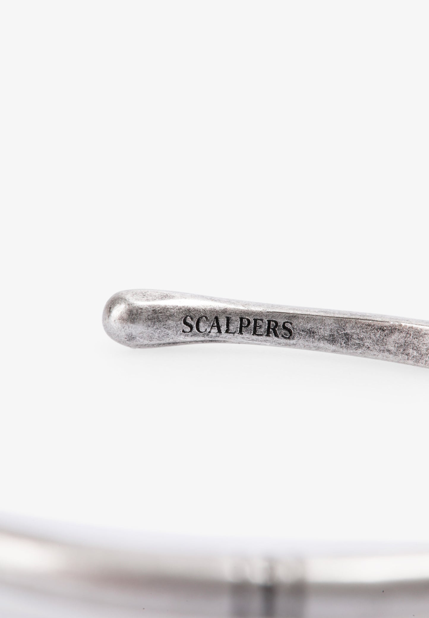 PULSERA METÁLICA LOGOTIPO