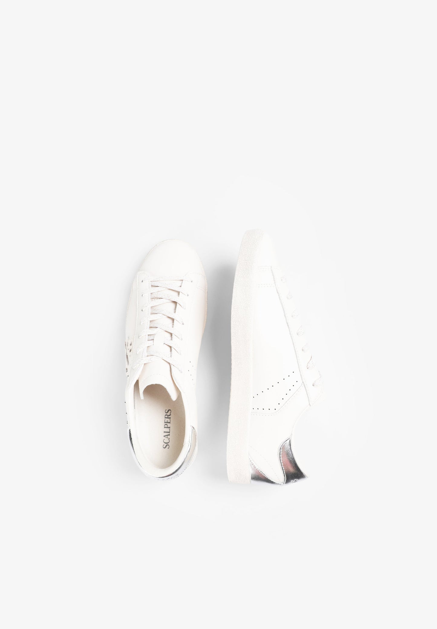 SNEAKERS TACHUELAS PIEL CALAVERA