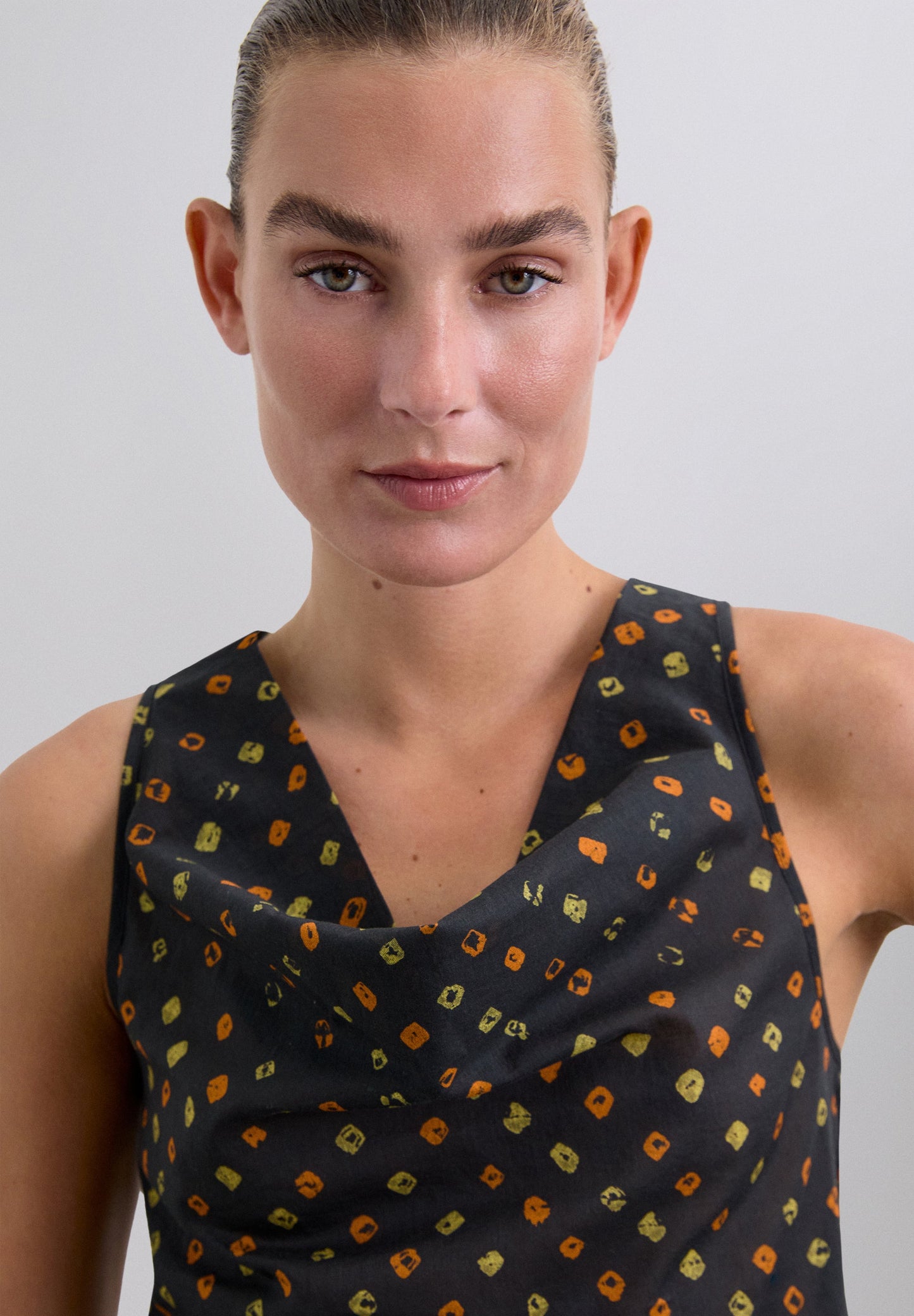 TOP MULTIPOSICIÓN CROPPED