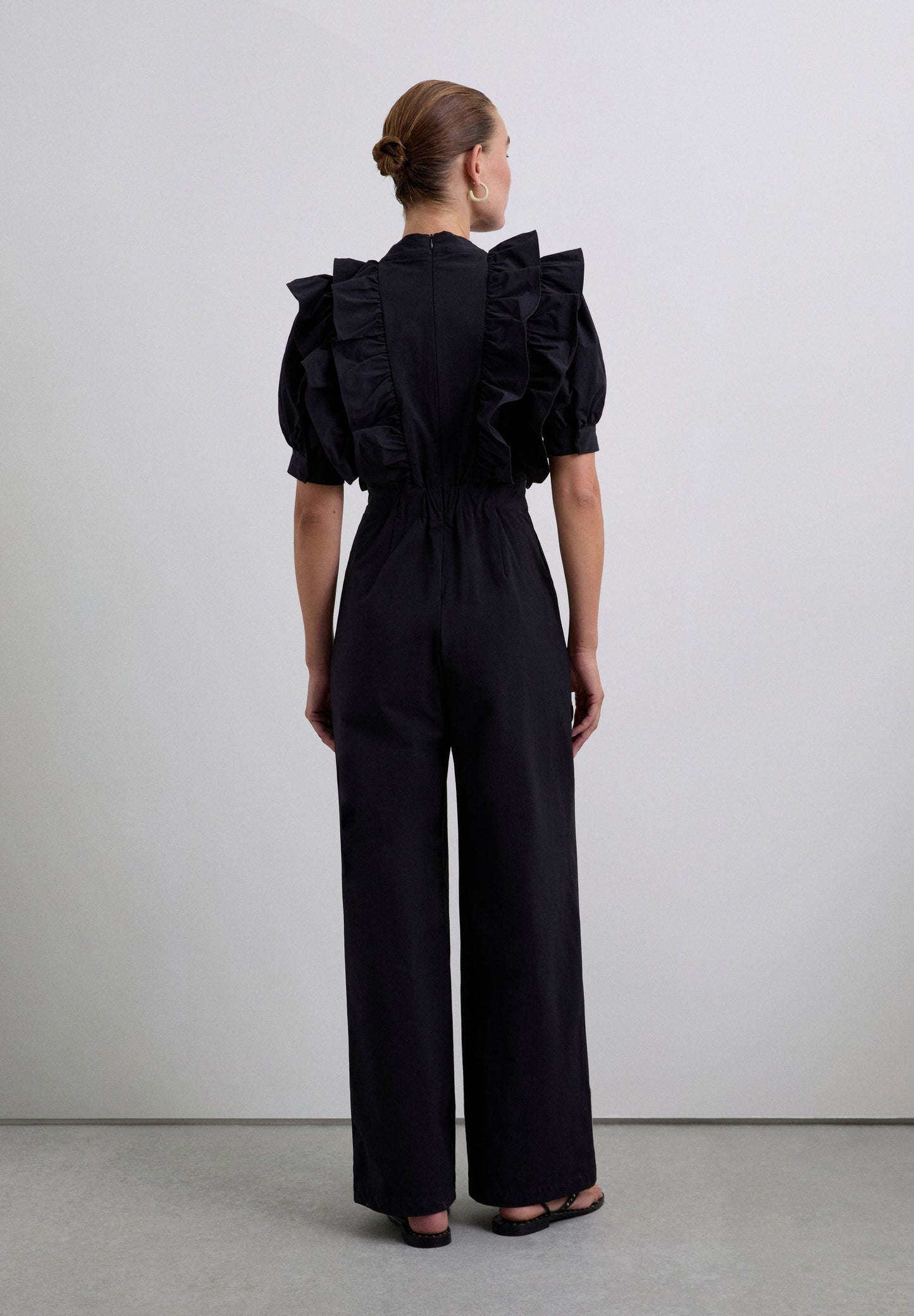 MONO NEGRO VOLANTES