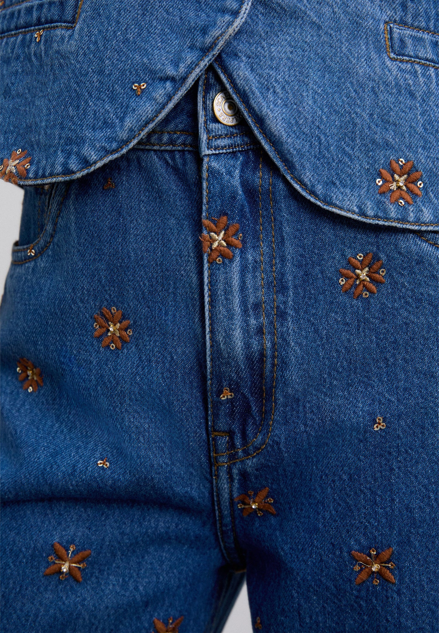 PANTALÓN DENIM RECTO FLORES