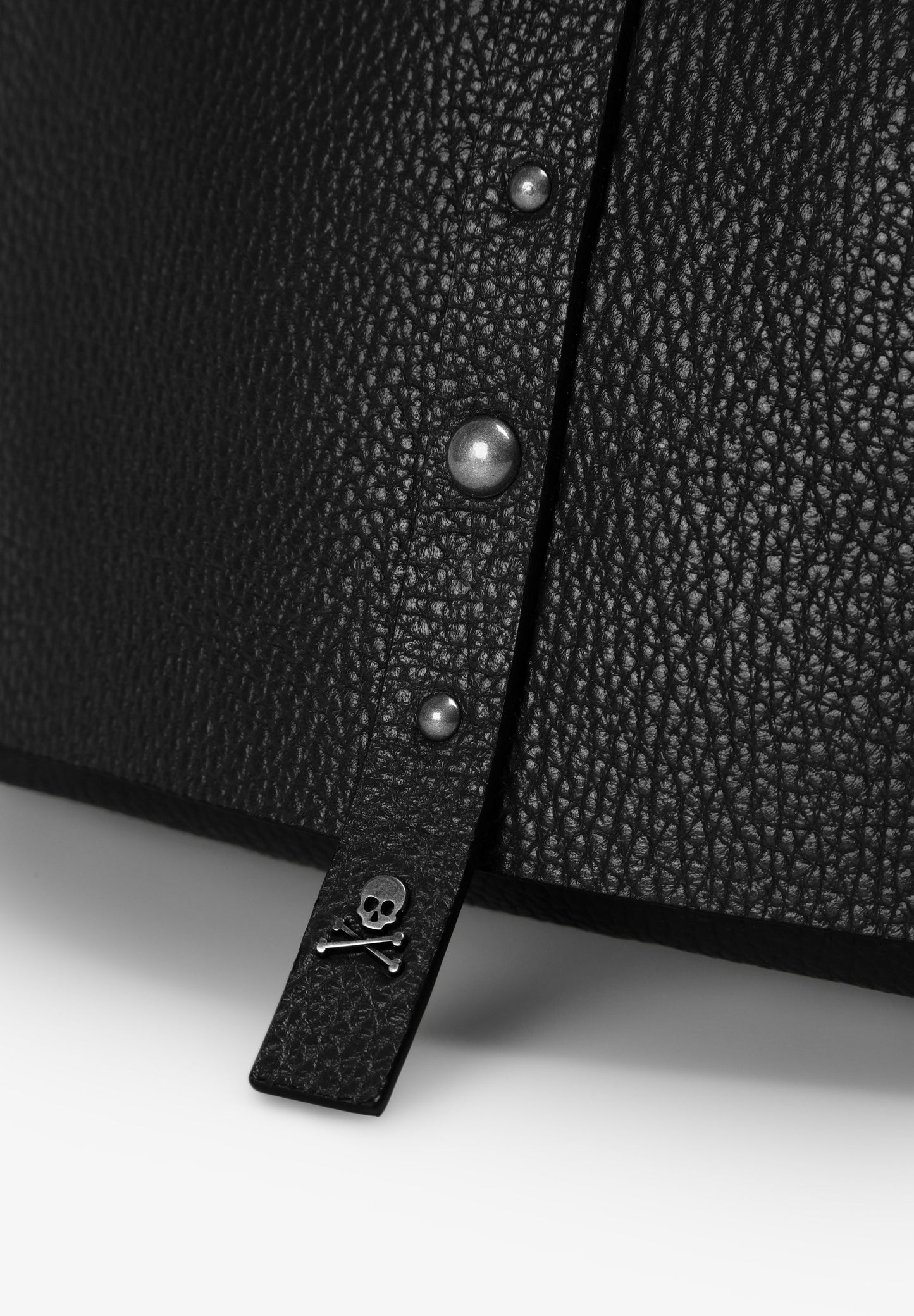 BOLSO PIEL DETALLES STUDS