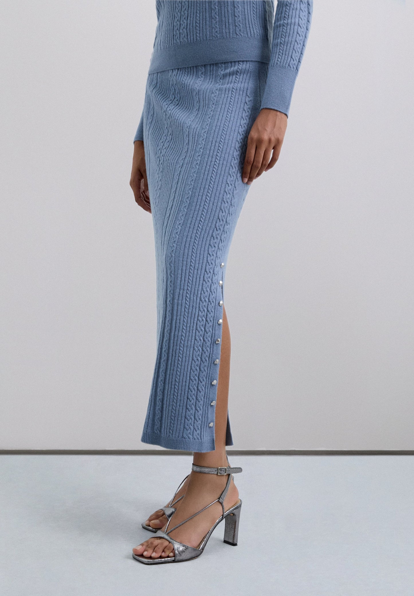 FALDA CABLE KNIT ABERTURA