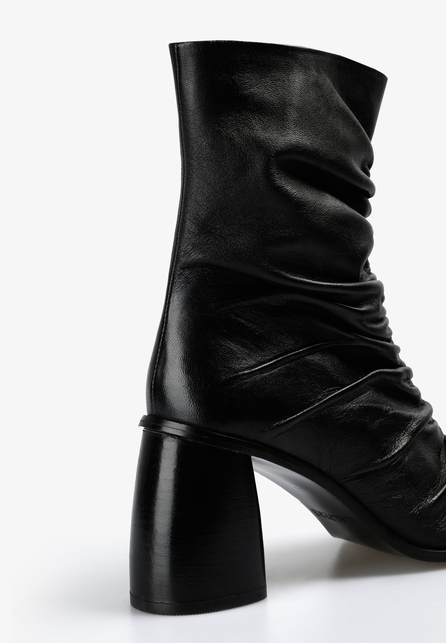 BOTA PIEL FRUNCIDO