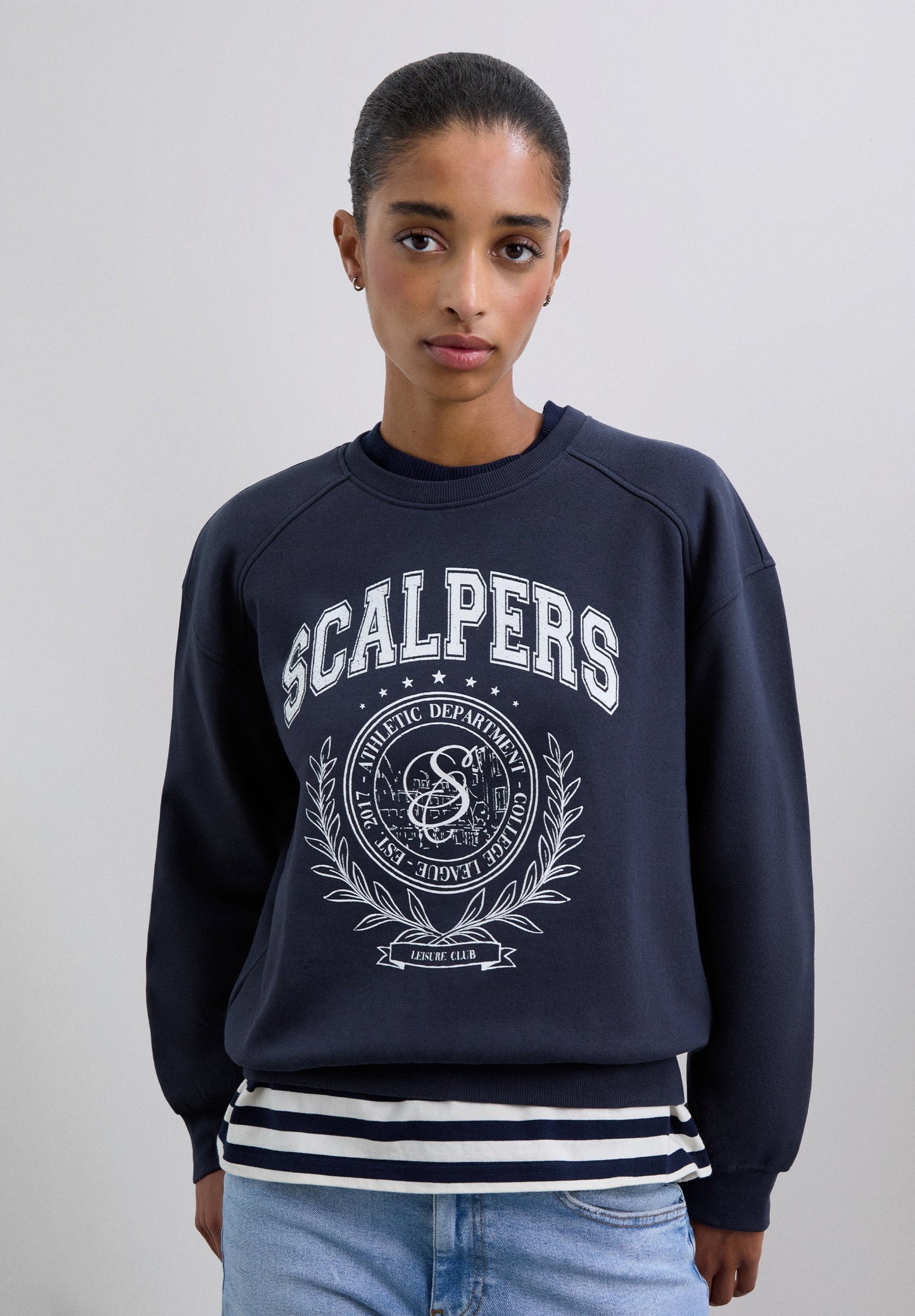 SUDADERA PRINT COLLAGE RAYAS