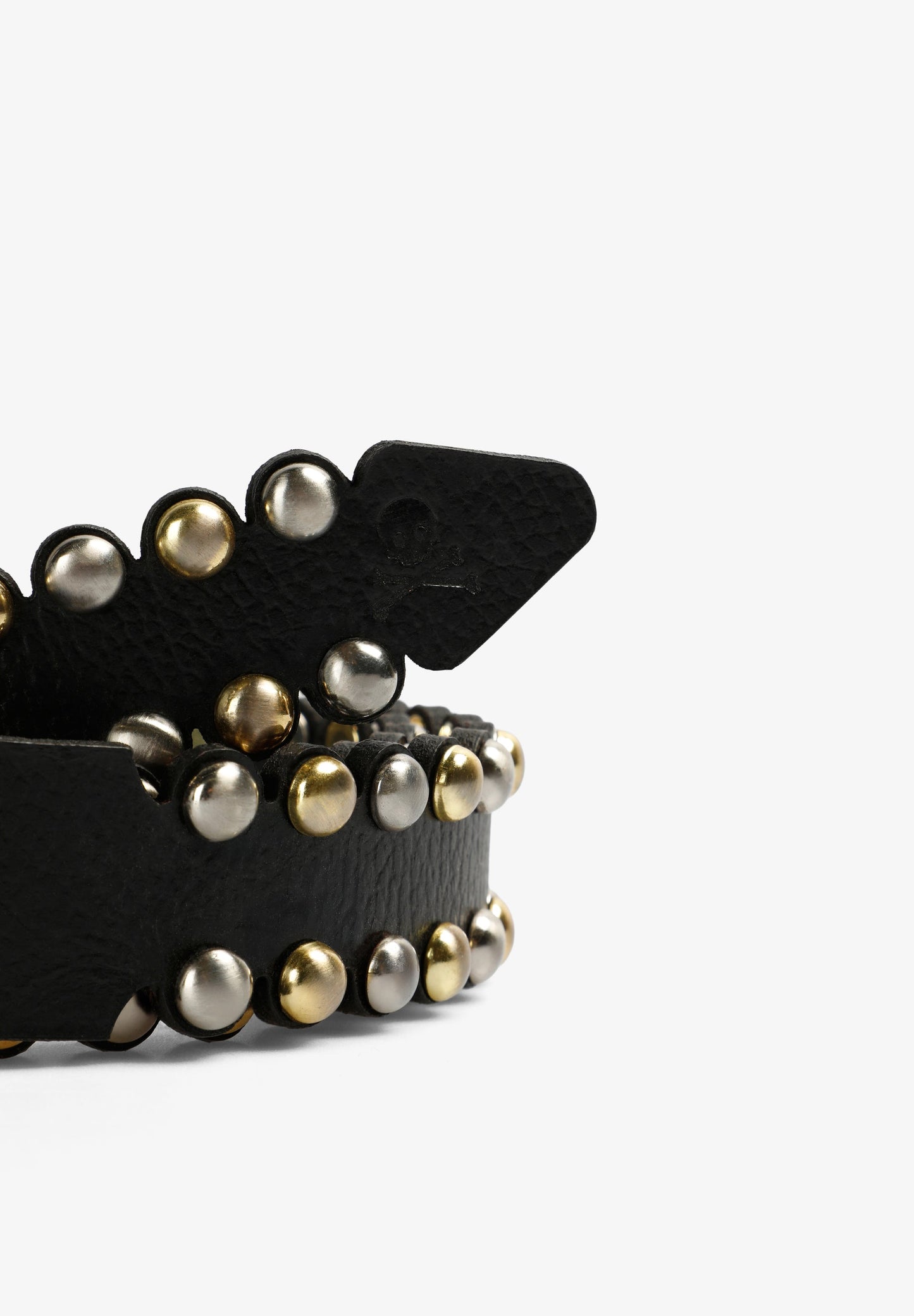 CINTURÓN PIEL TACHUELAS