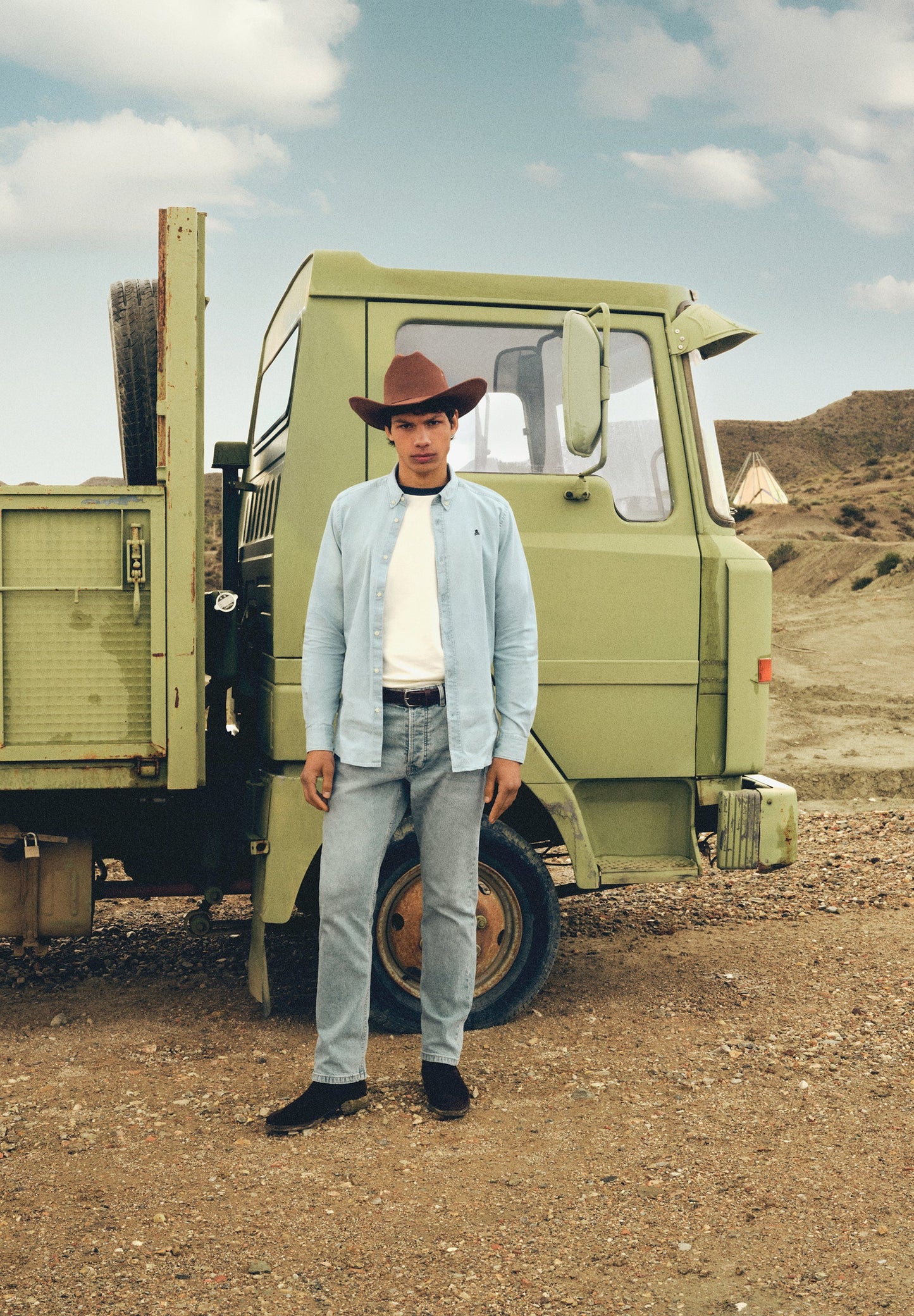 PANTALÓN VAQUERO REGULAR FIT