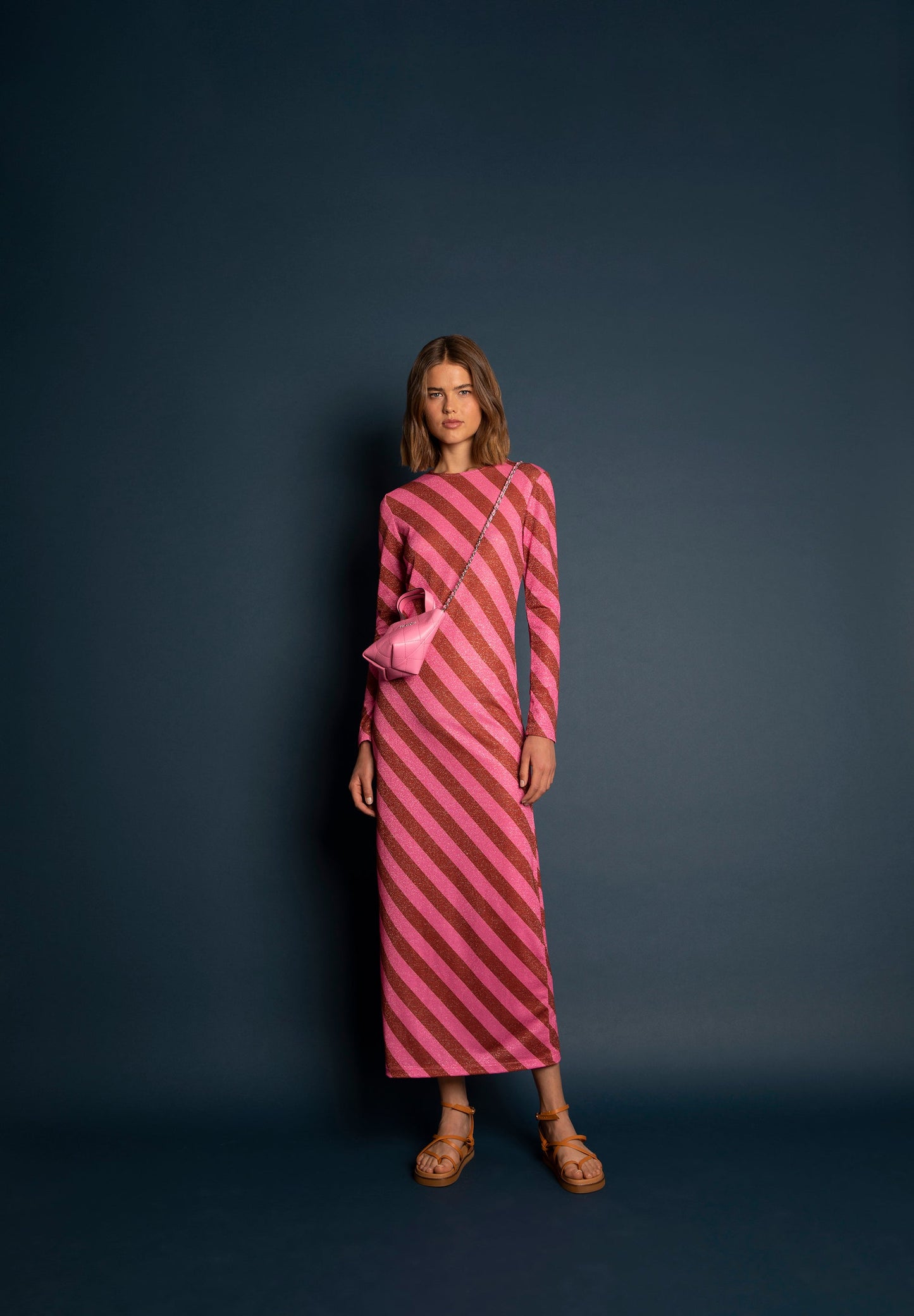 VESTIDO MIDI RAYAS