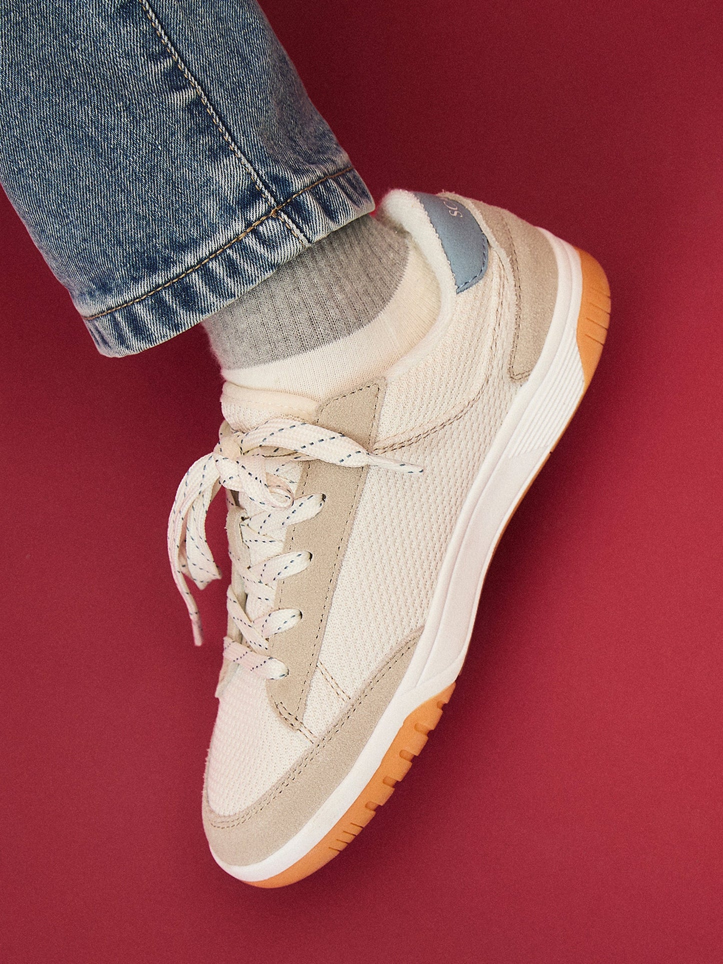 SNEAKERS PIEL CALAVERA