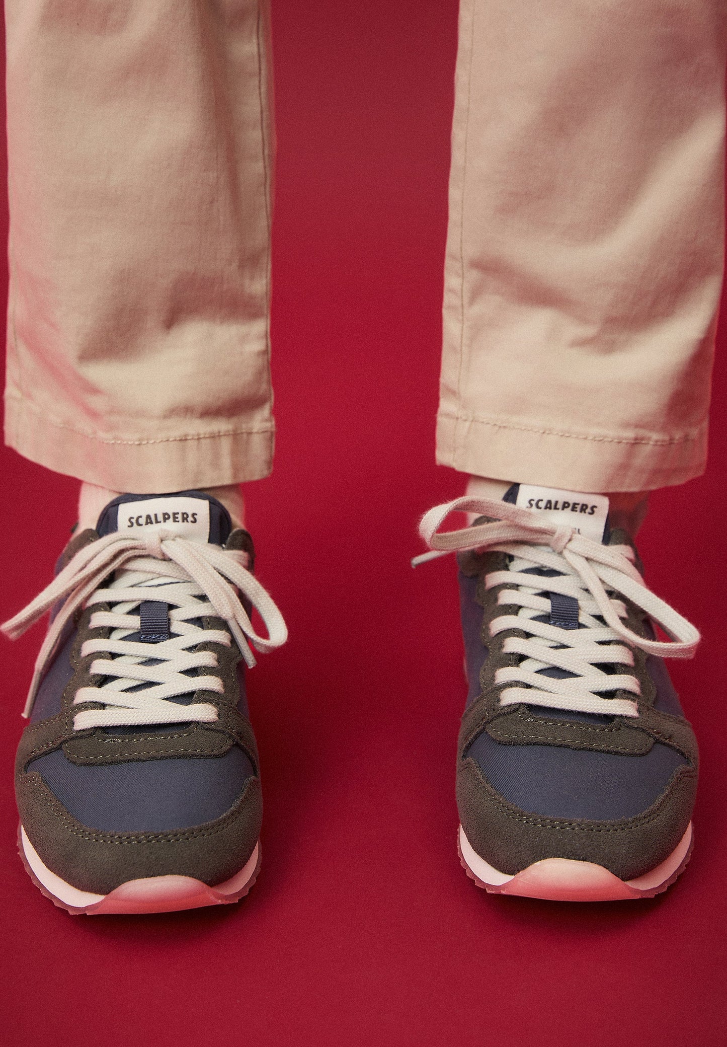 SNEAKERS CALAVERA INSIGNIA