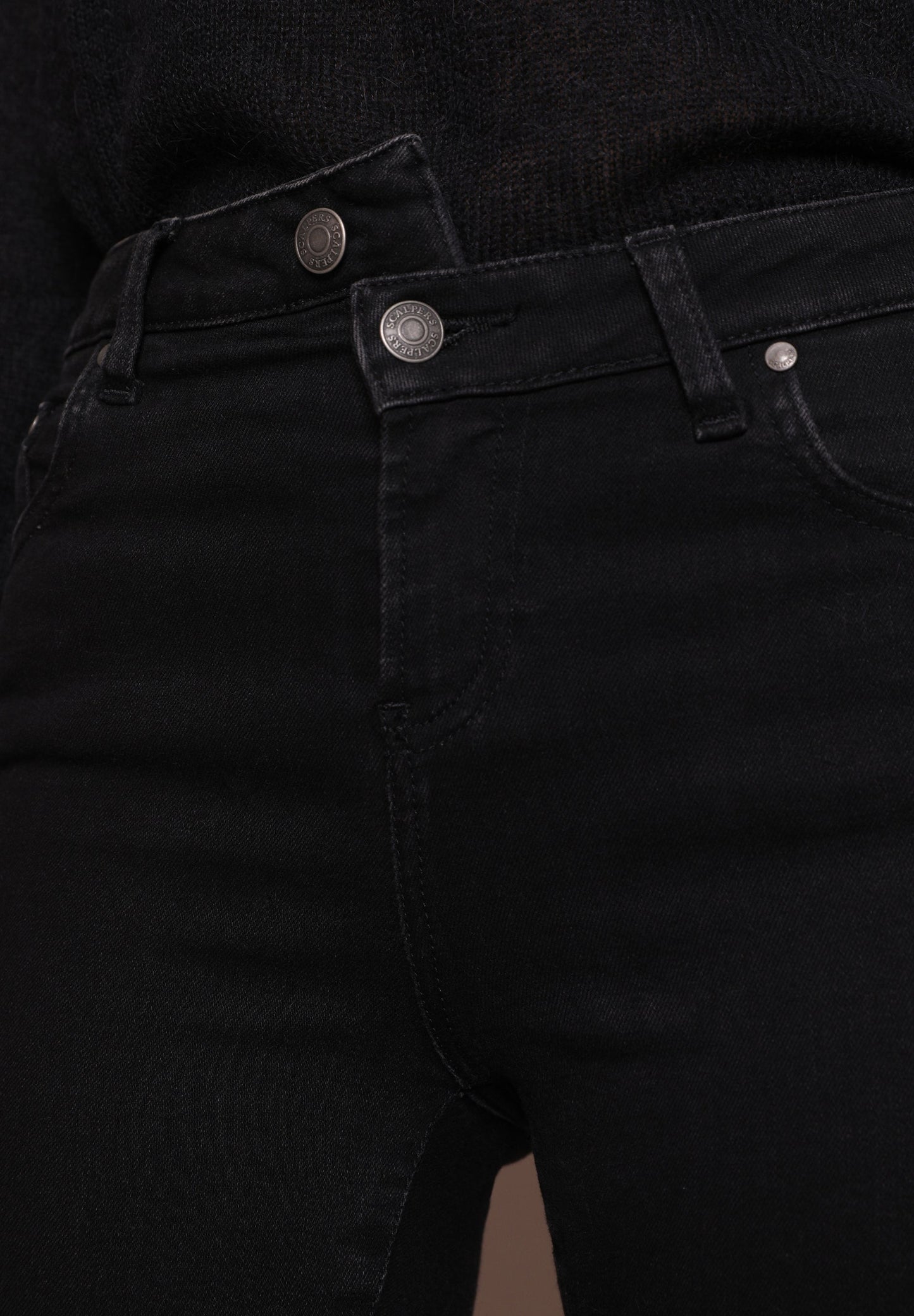 JEANS SKINNY BOTONES