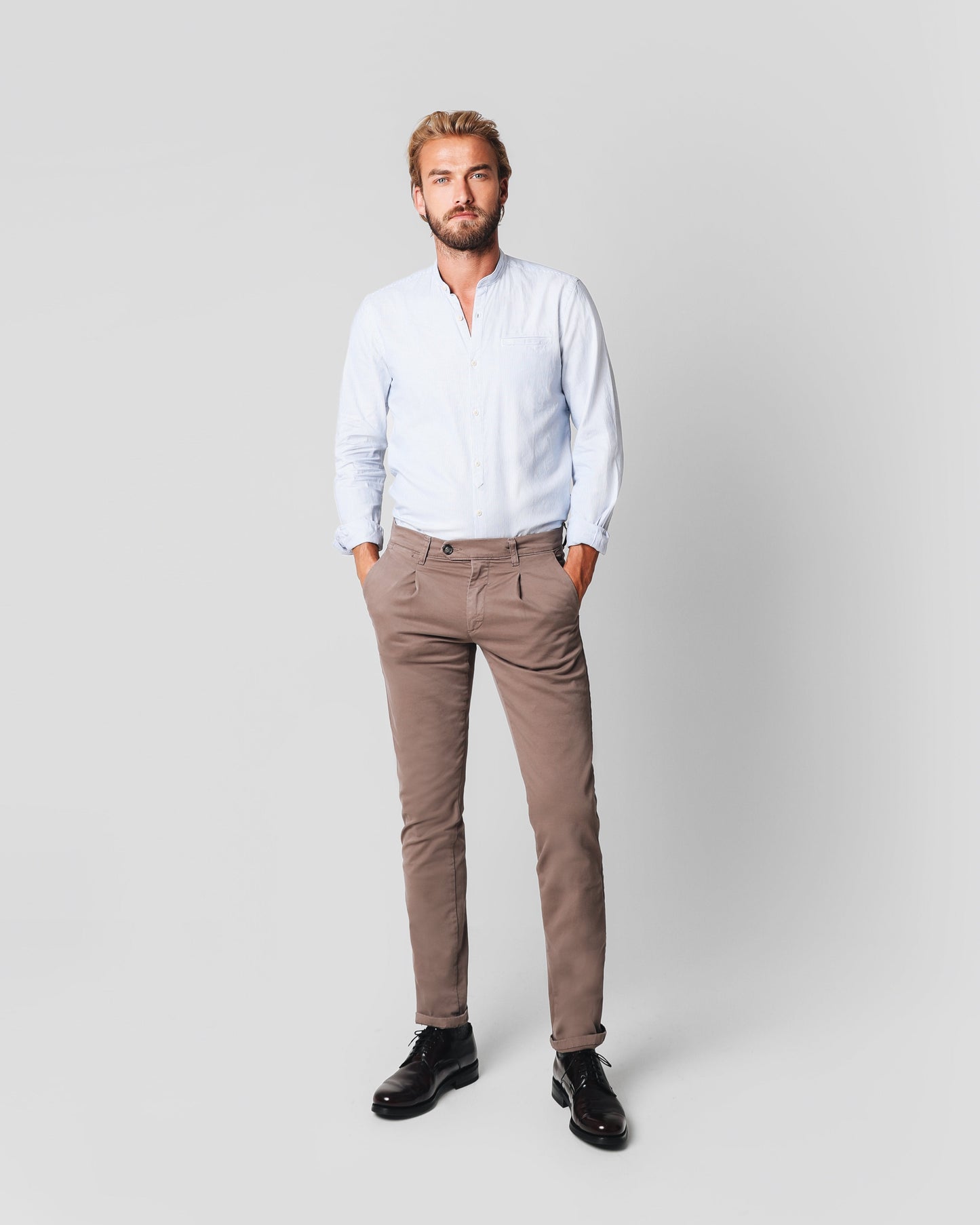 PANTALÓN PINZAS