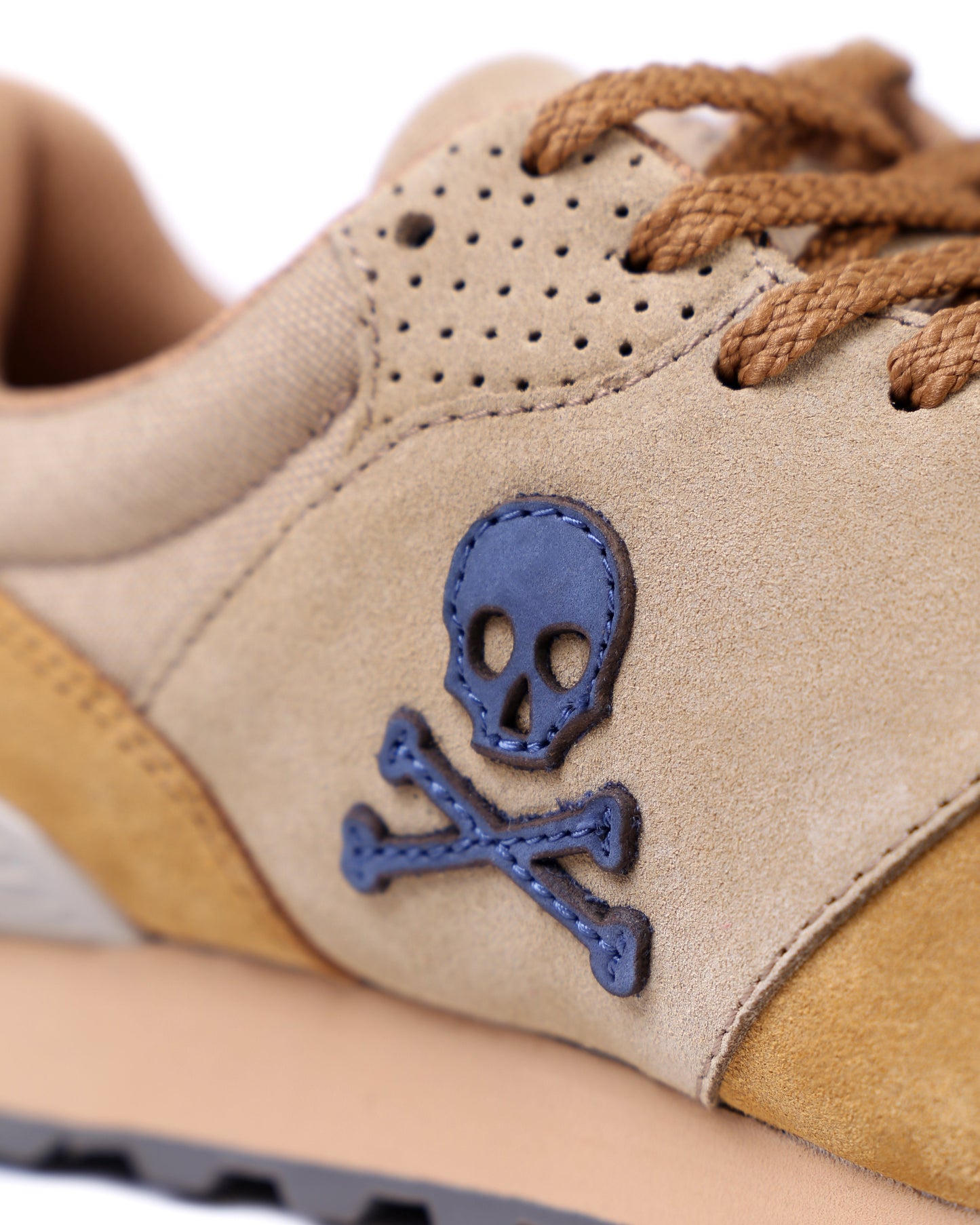 SNEAKERS COMBINADA CALAVERA BORDADA