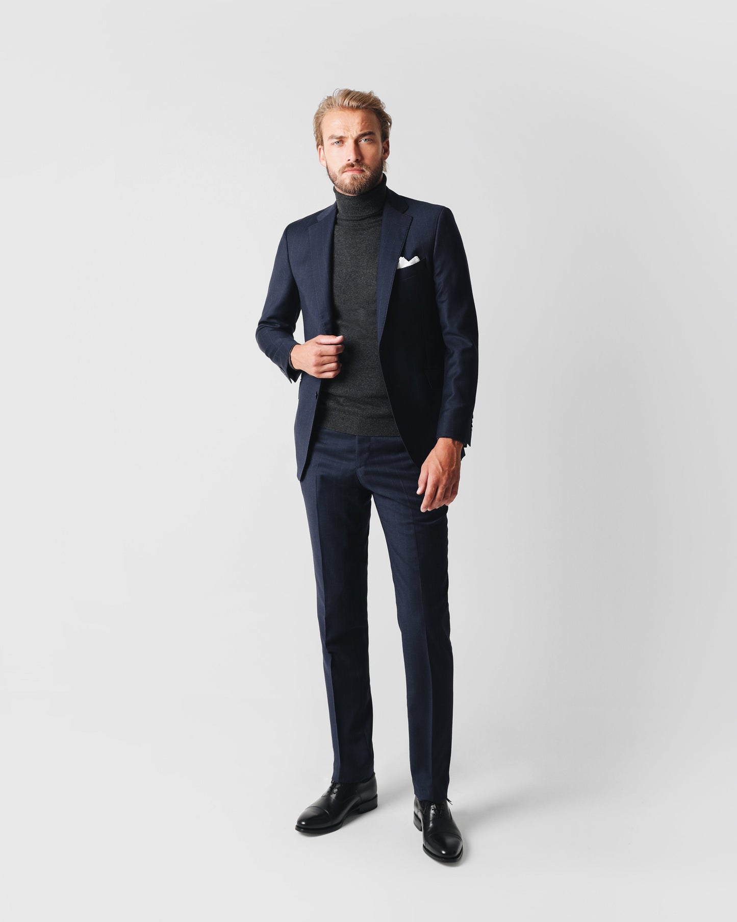 TRAJE SLIM FIT