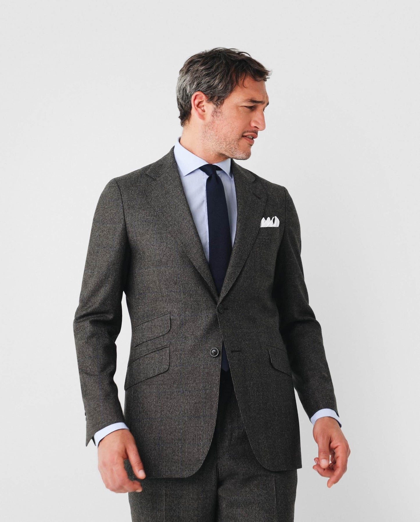 TRAJE CUADROS