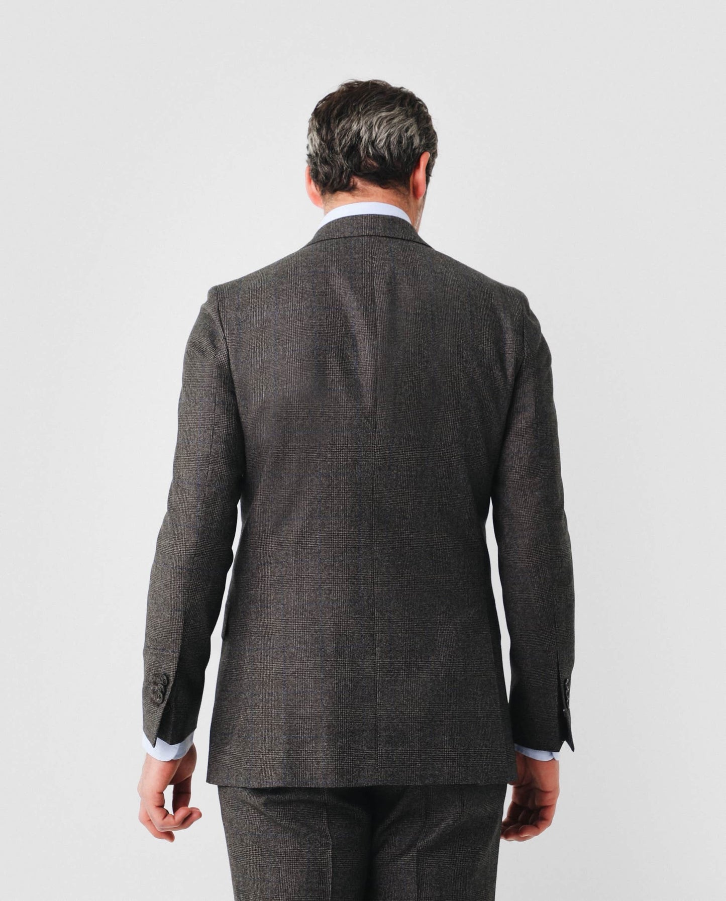 TRAJE CUADROS