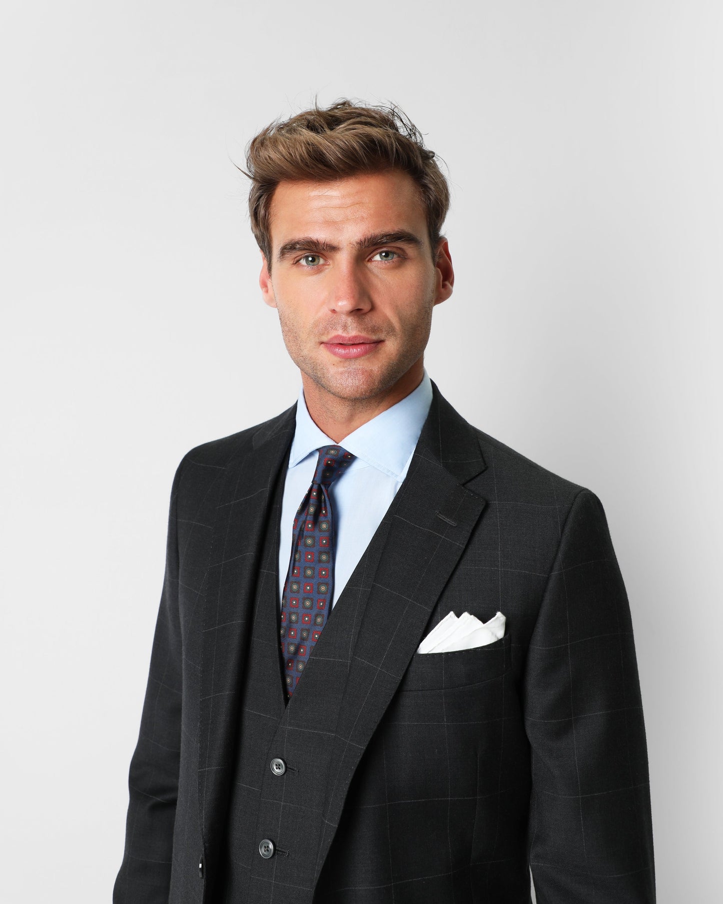 TRAJE TRES PIEZAS