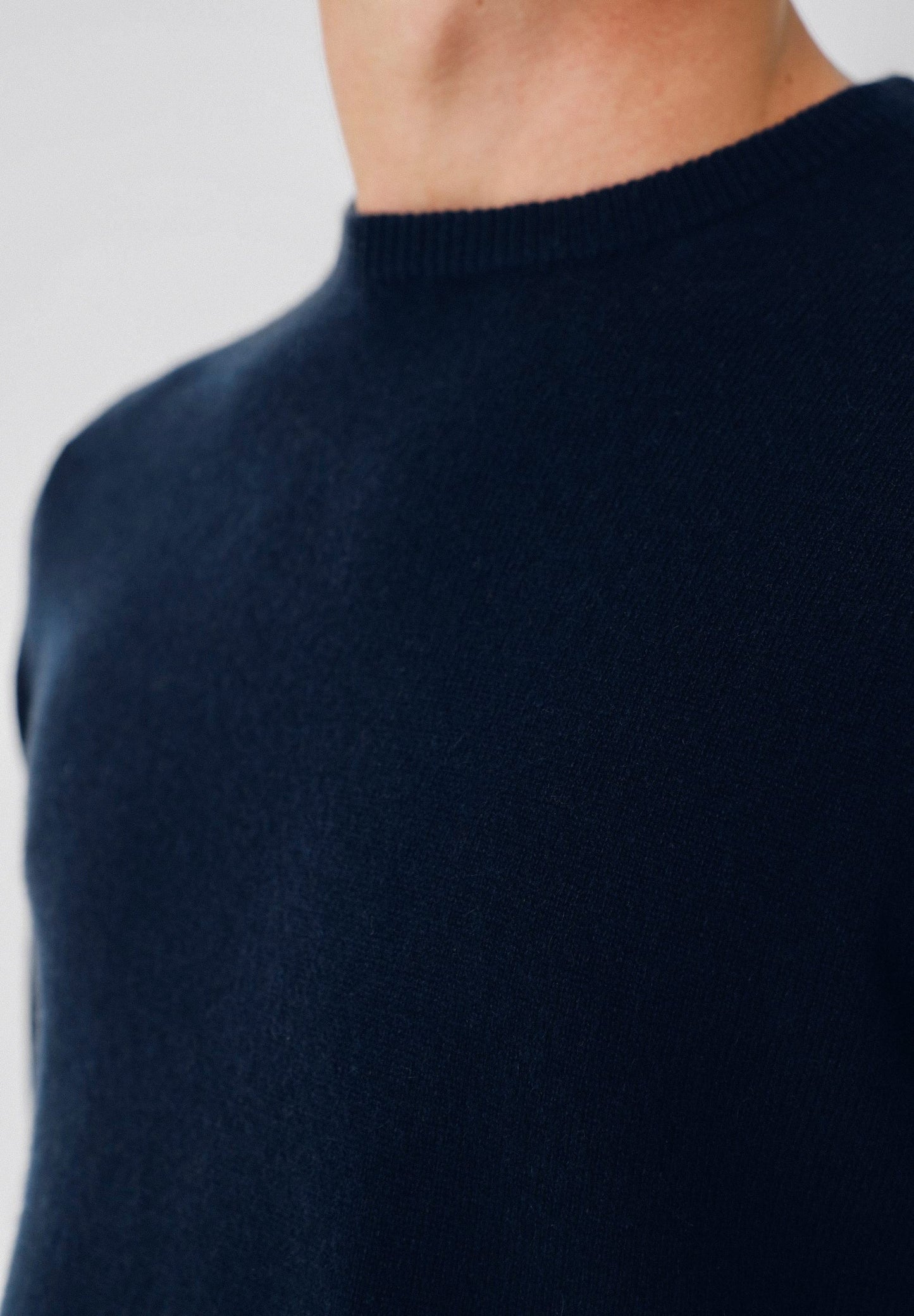 JERSEY CASHMERE CUELLO REDONDO