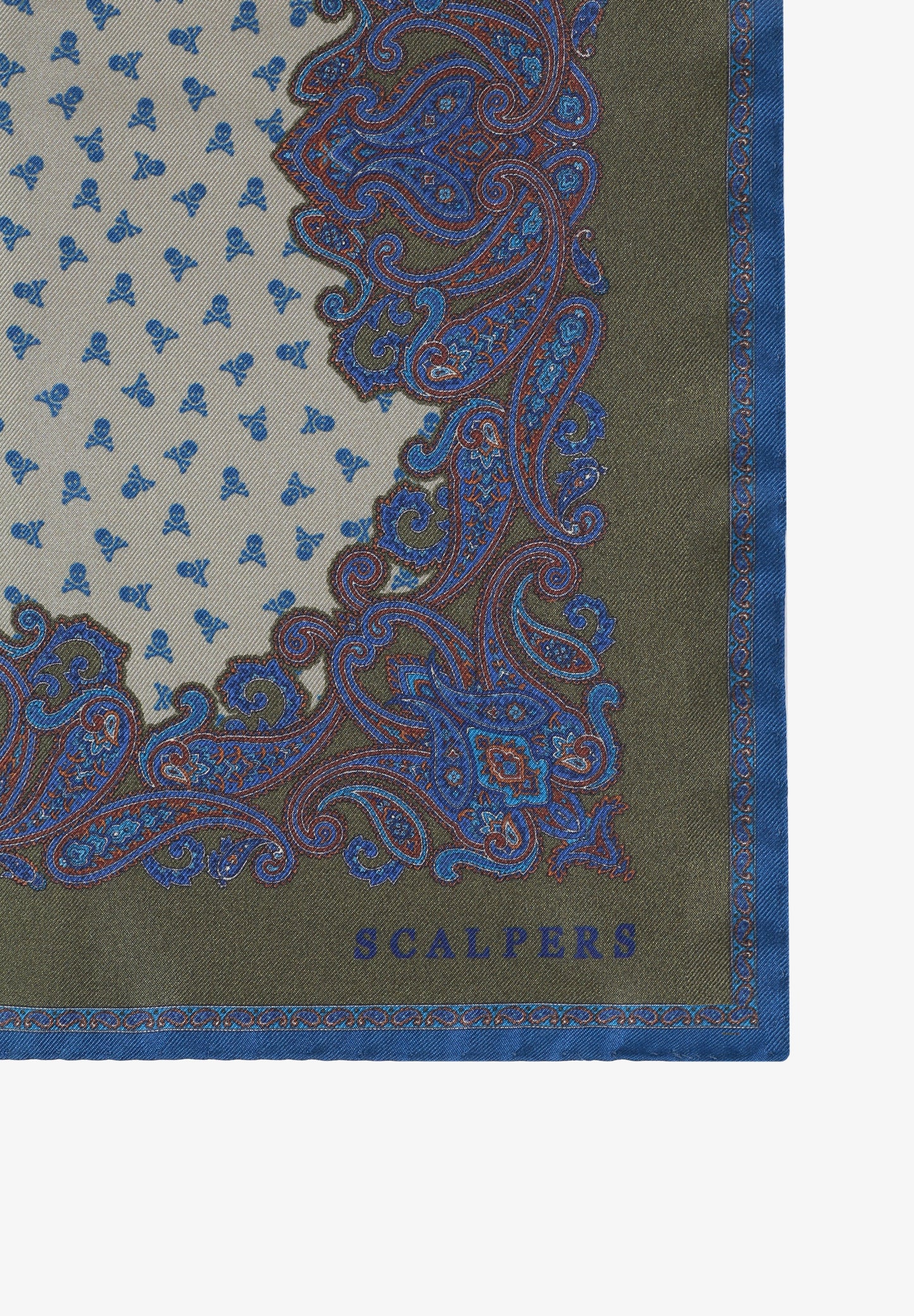 PAÑUELO ESTAMPADO CON LOGOS