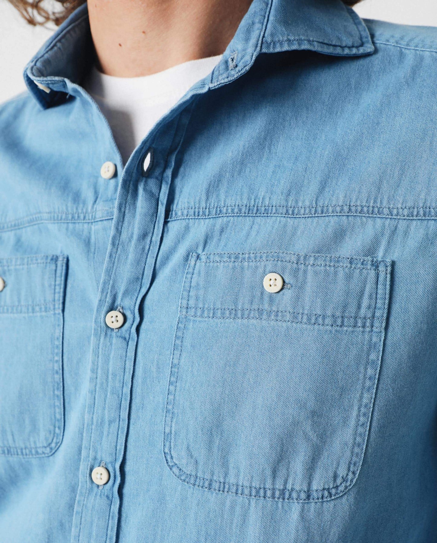 CAMISA DENIM BOLSILLOS