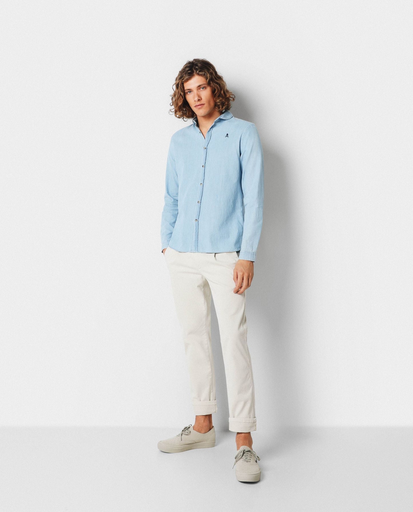 CAMISA DENIM CUELLO REDONDO