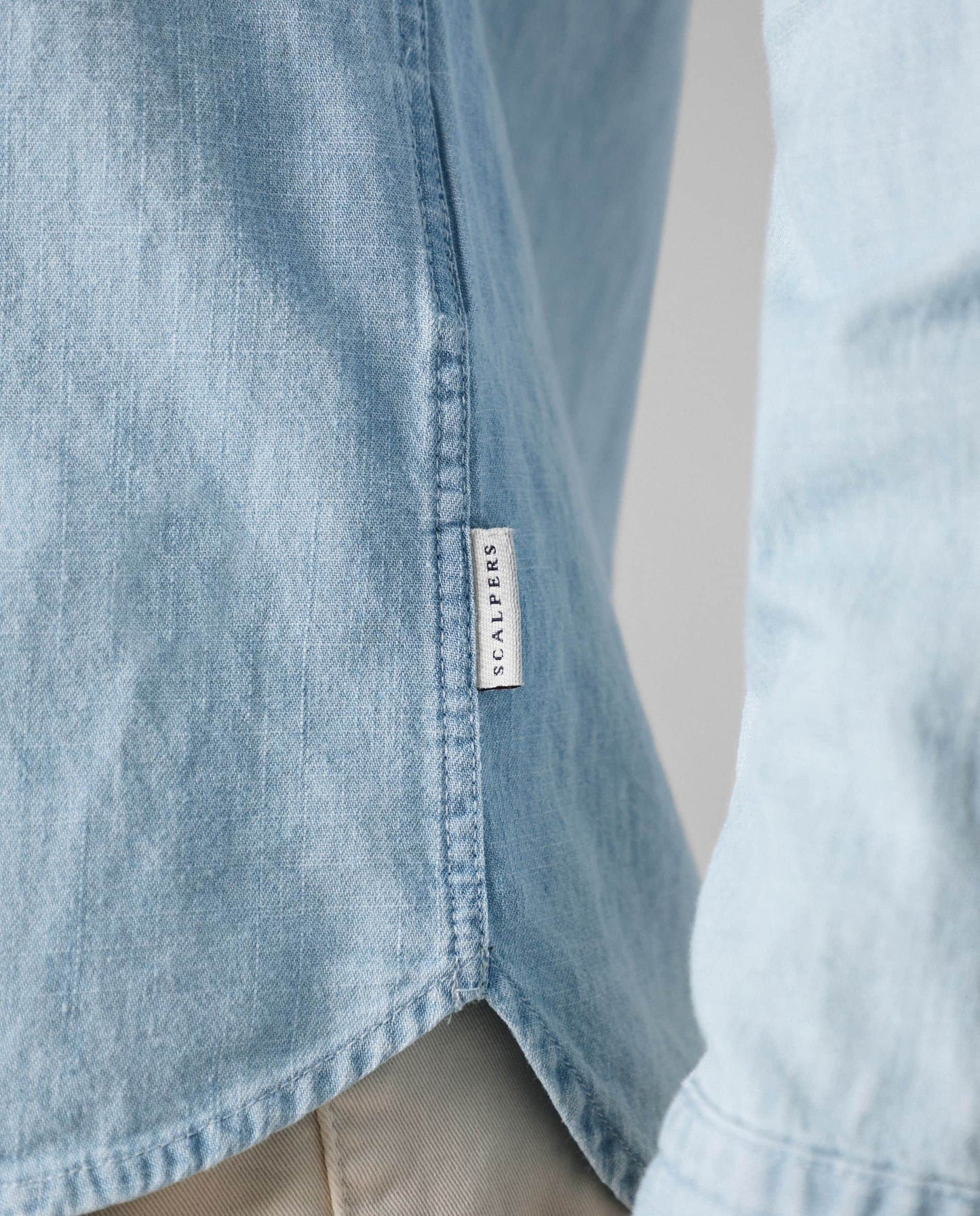 CAMISA DENIM CUELLO REDONDO