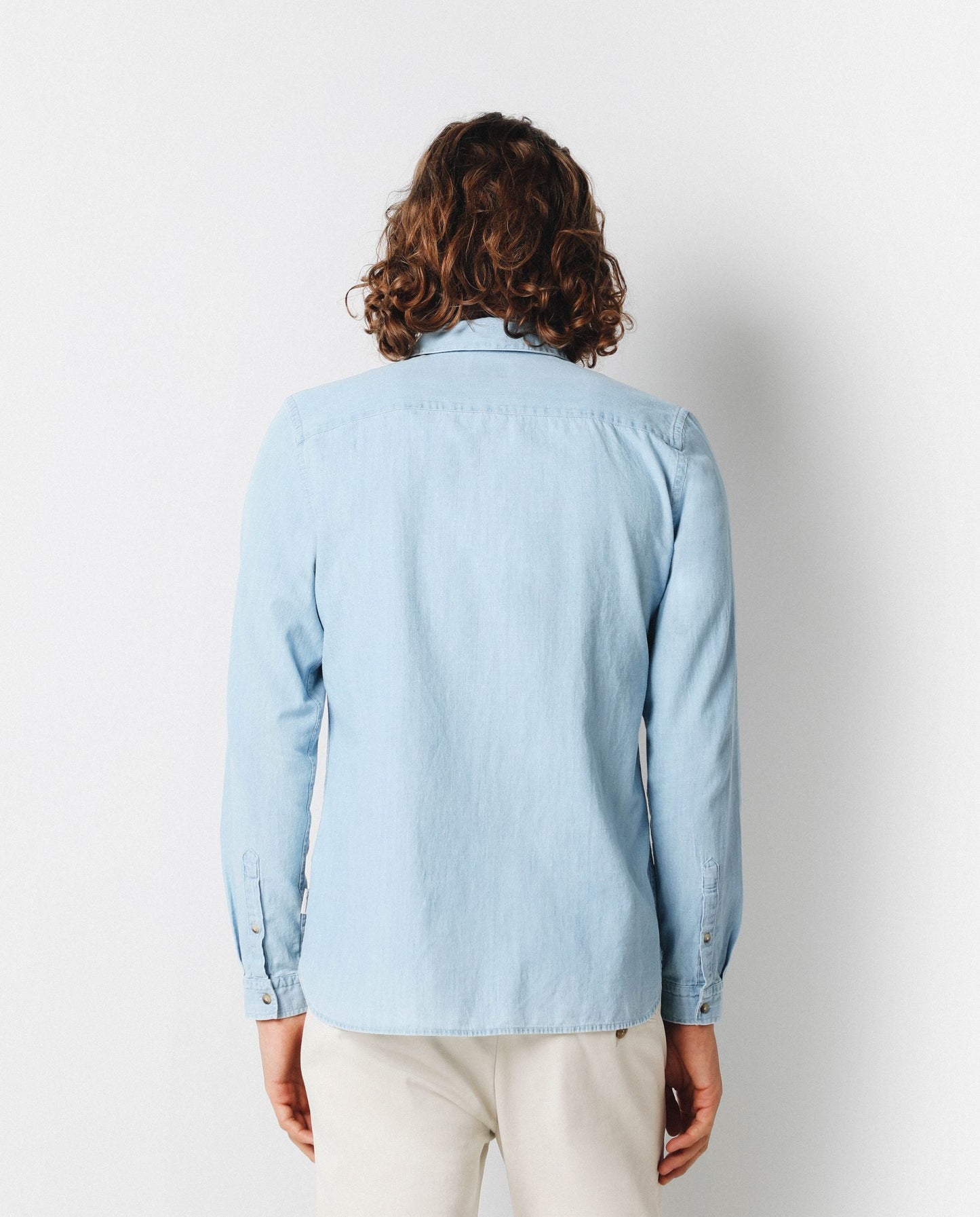 CAMISA DENIM CUELLO REDONDO