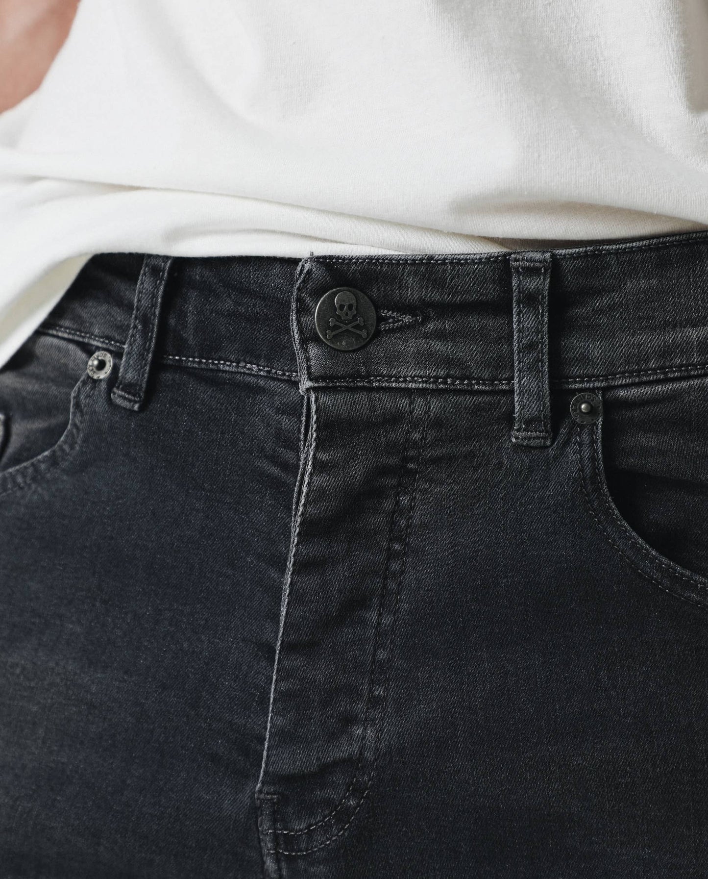 JEANS BÁSICOS SLIM FIT