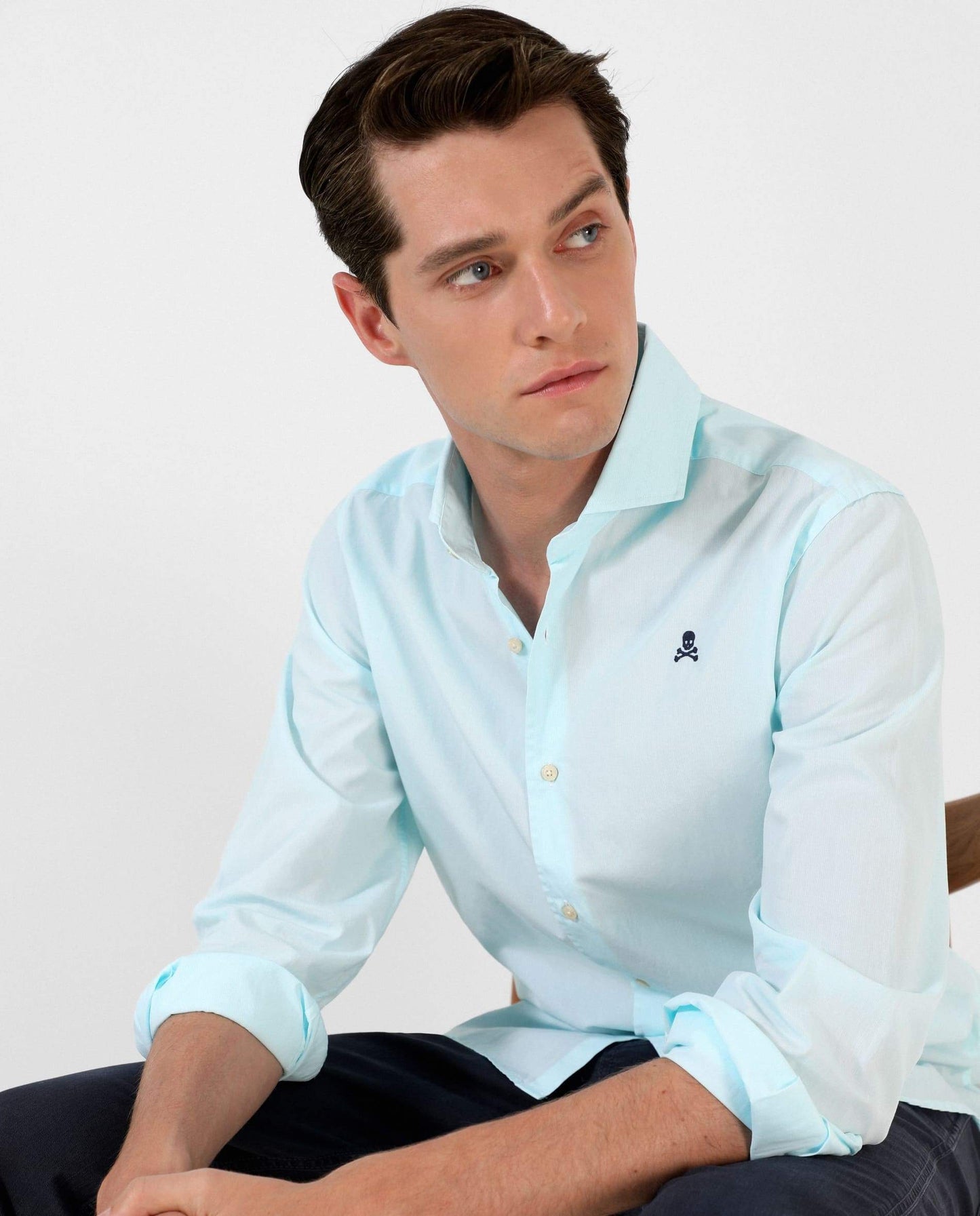 CAMISA CALAVERA CONTRASTE