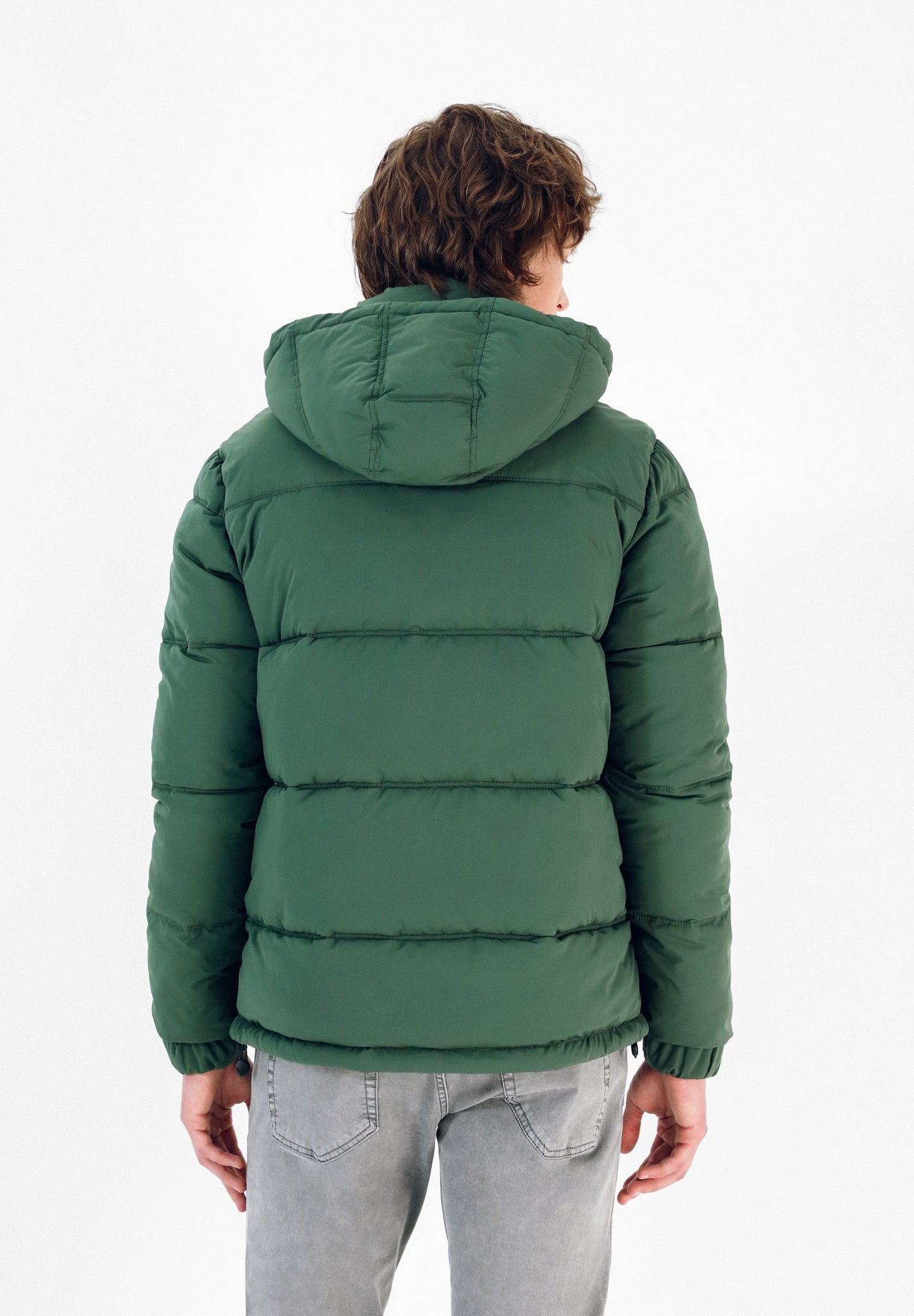 CHAQUETA ACOLCHADA CAPUCHA DESMONTABLE
