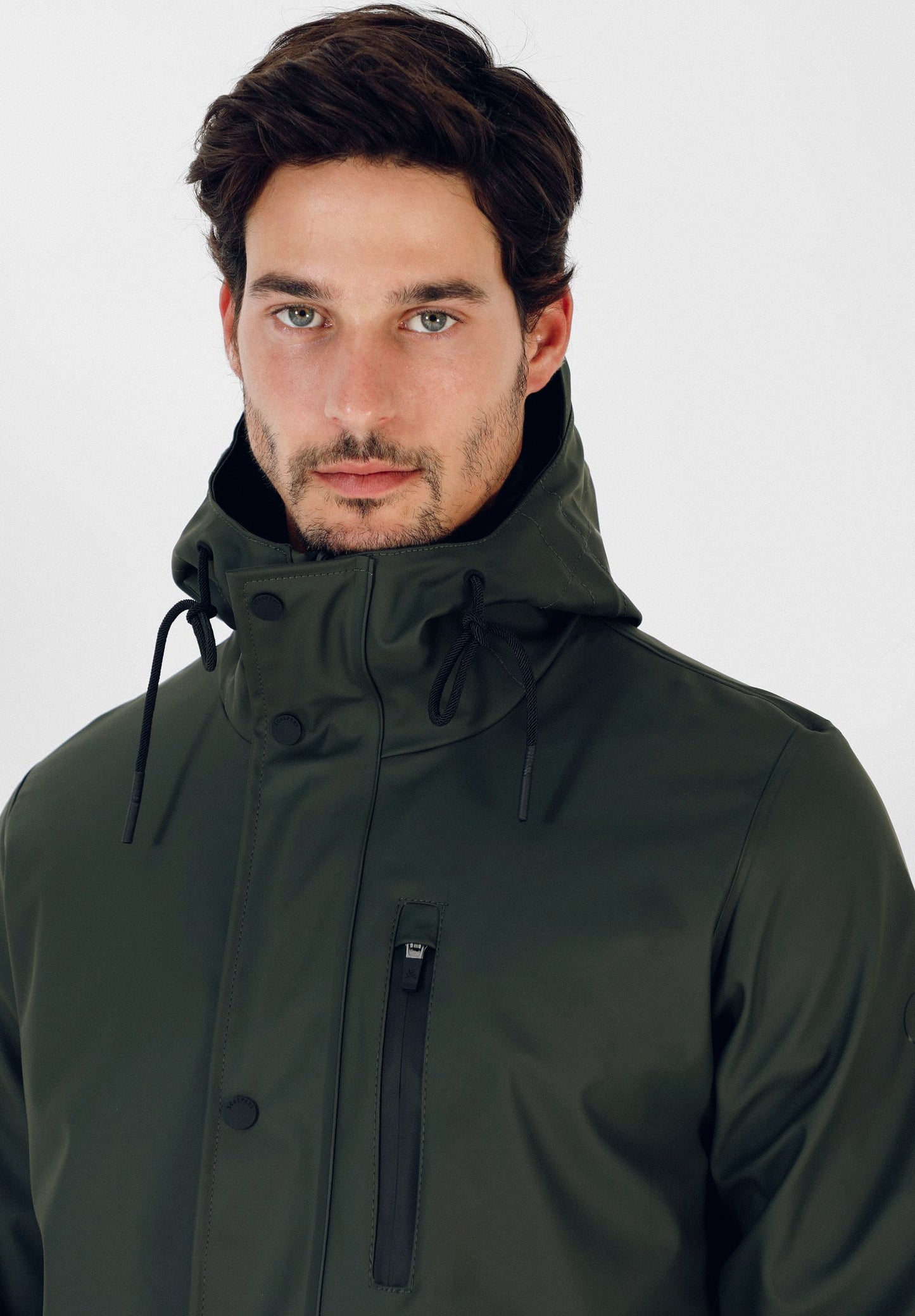 CHAQUETÓN IMPERMEABLE