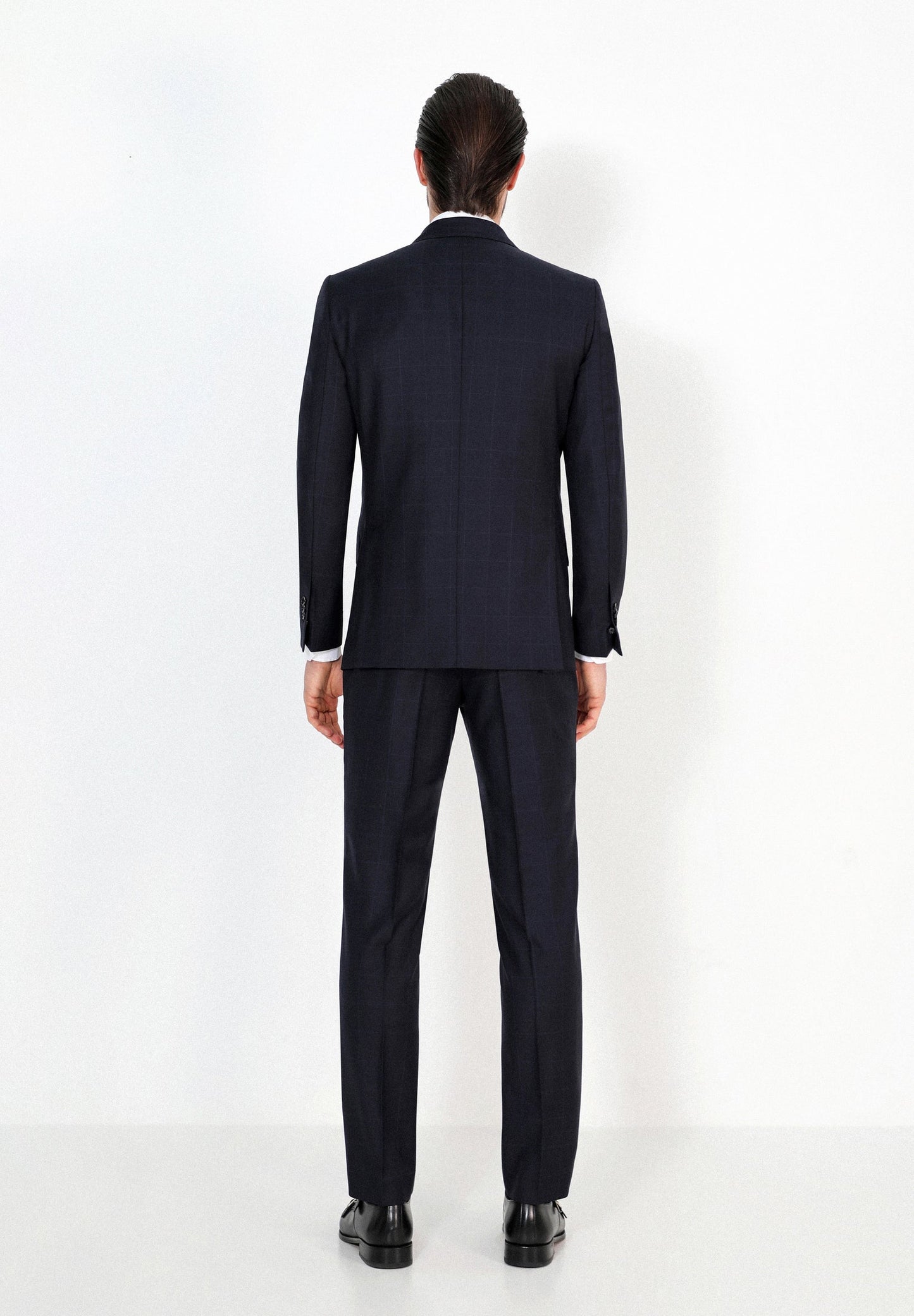TRAJE TRES PIEZAS