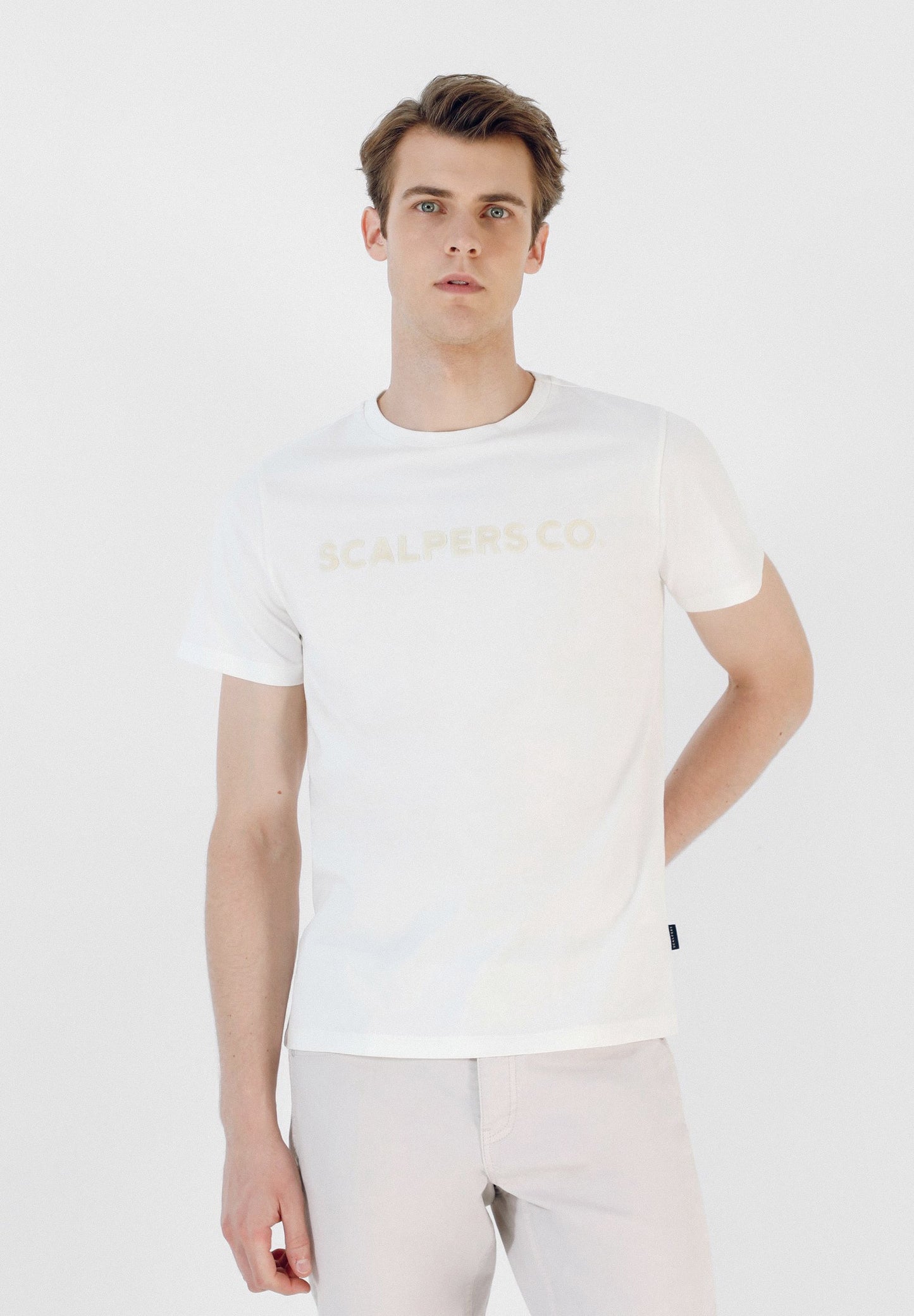 CAMISETA LOGO FLOCADO