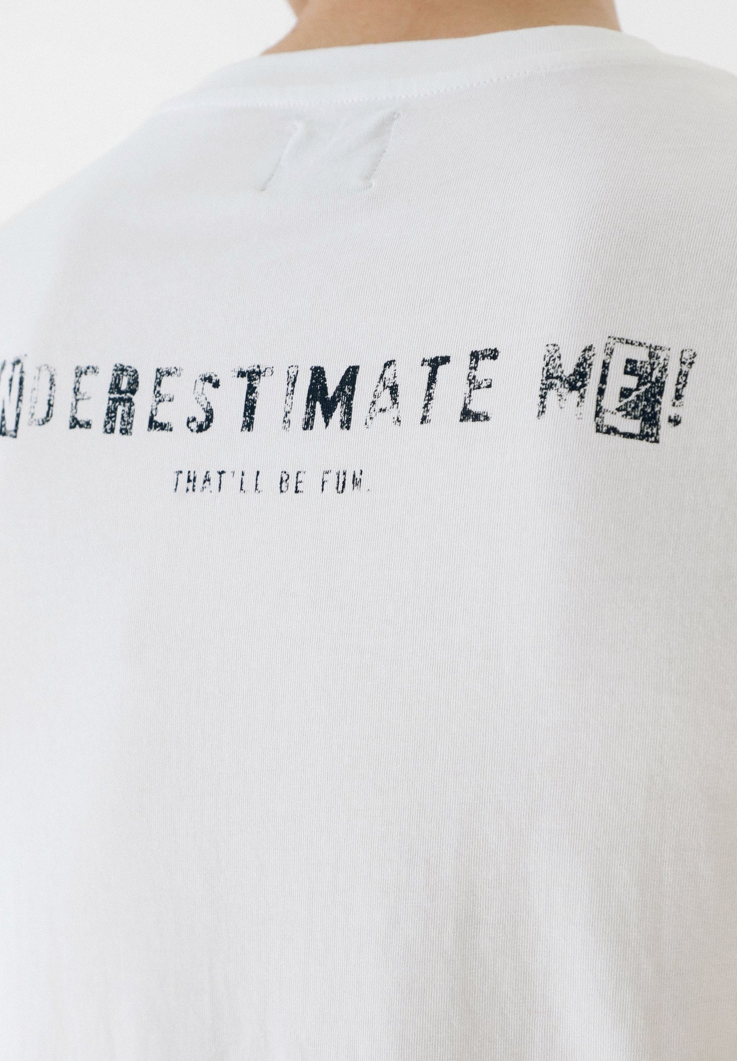 CAMISETA PRINT TEXTO TRASERO