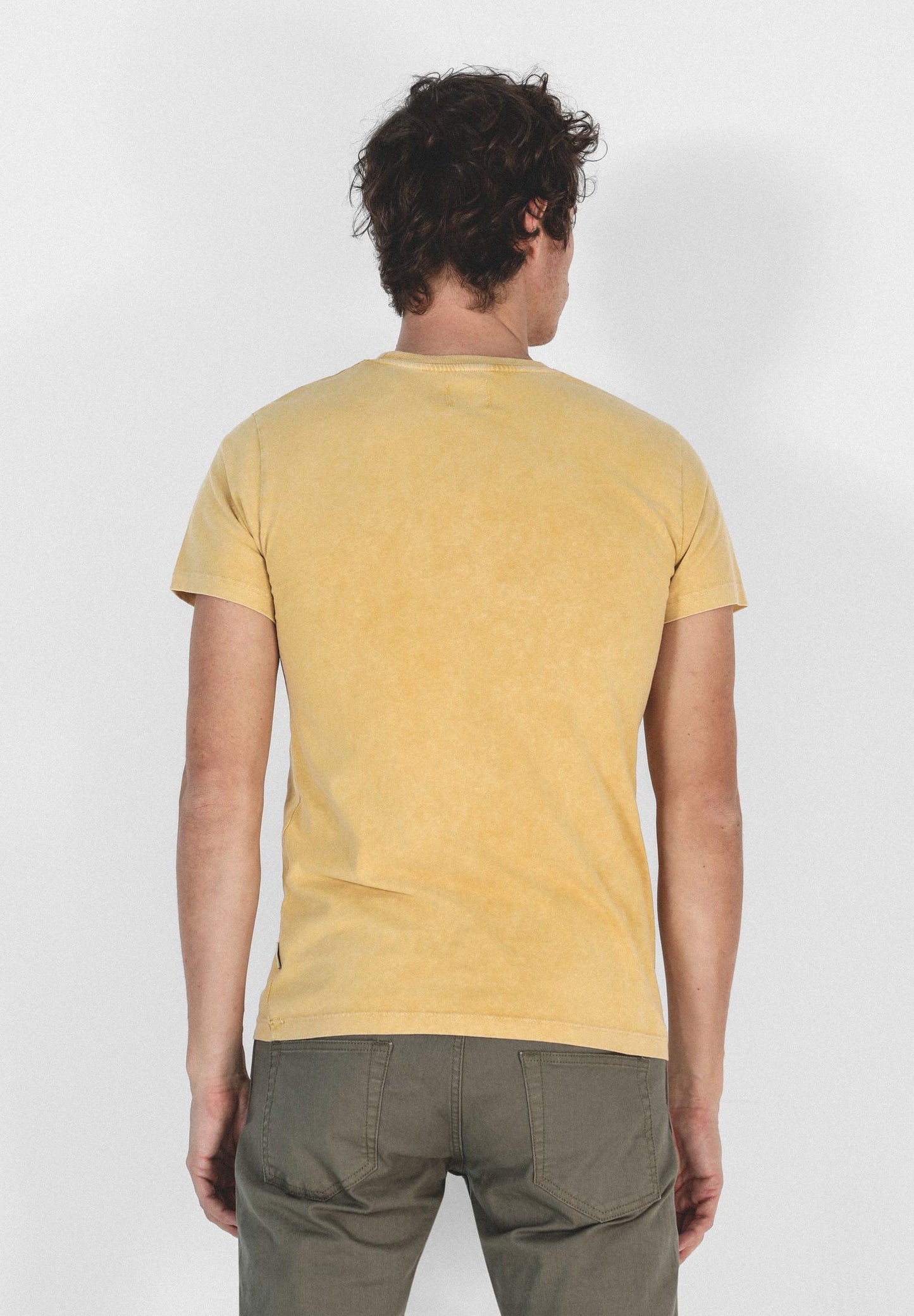 CAMISETA LAVADA TEXTO