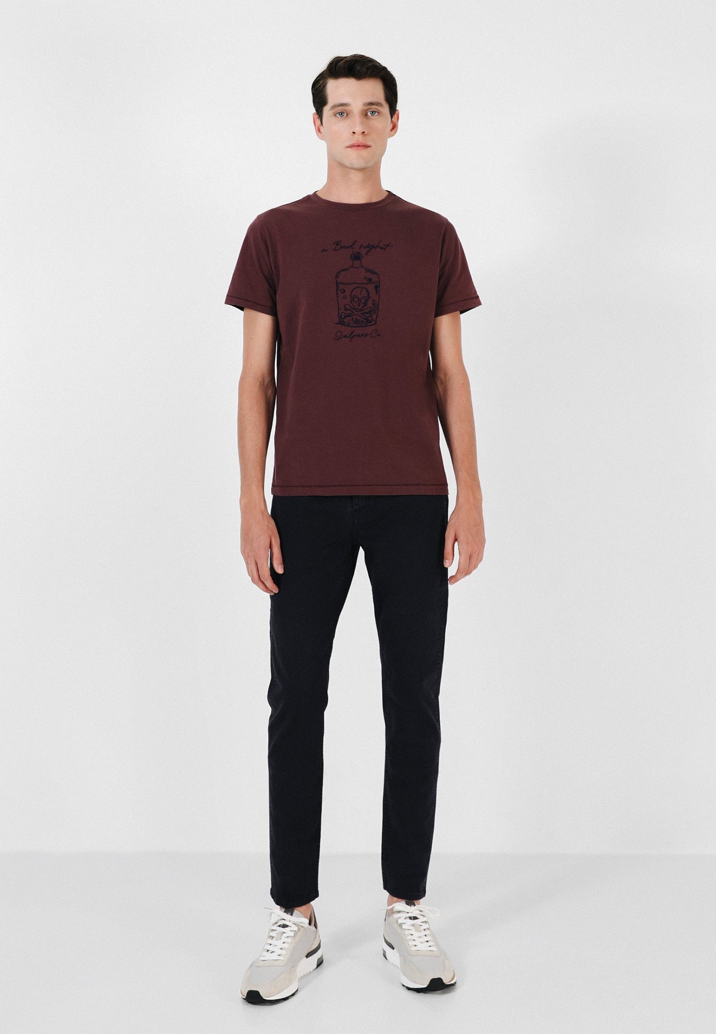 CAMISETA CALAVERA BORDADA DELANTERO