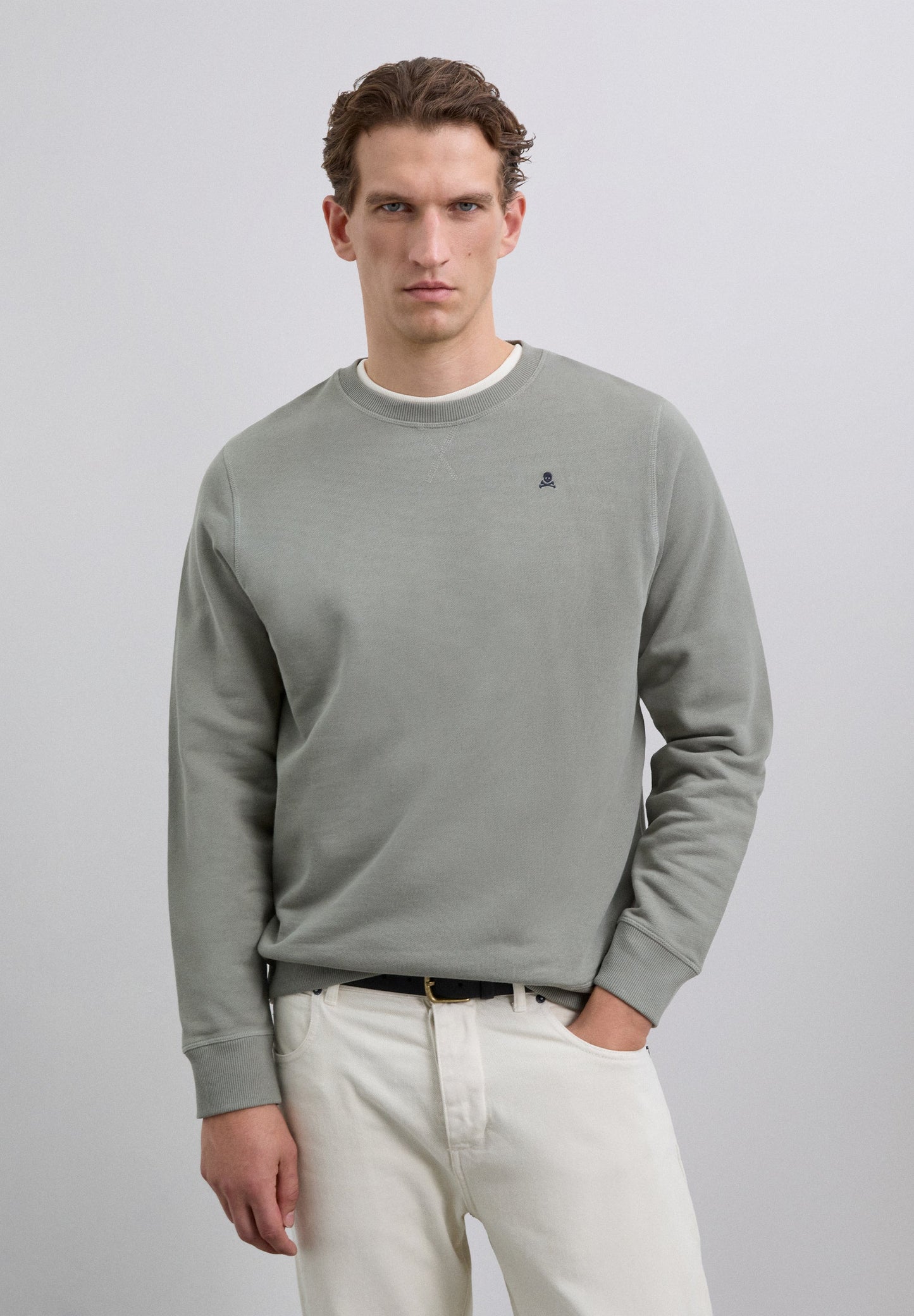 SUDADERA BÁSICA BORDADA CONTRASTE