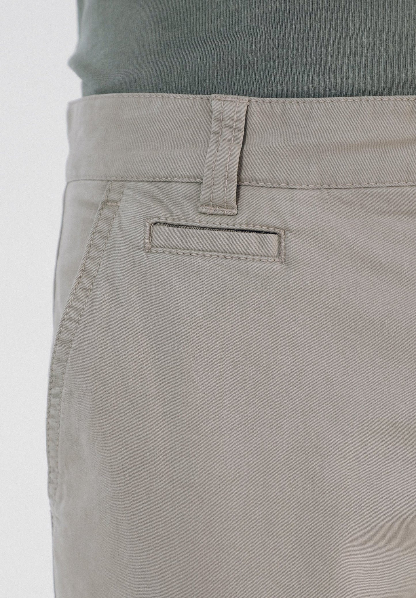 PANTALÓN CHINO CASUAL