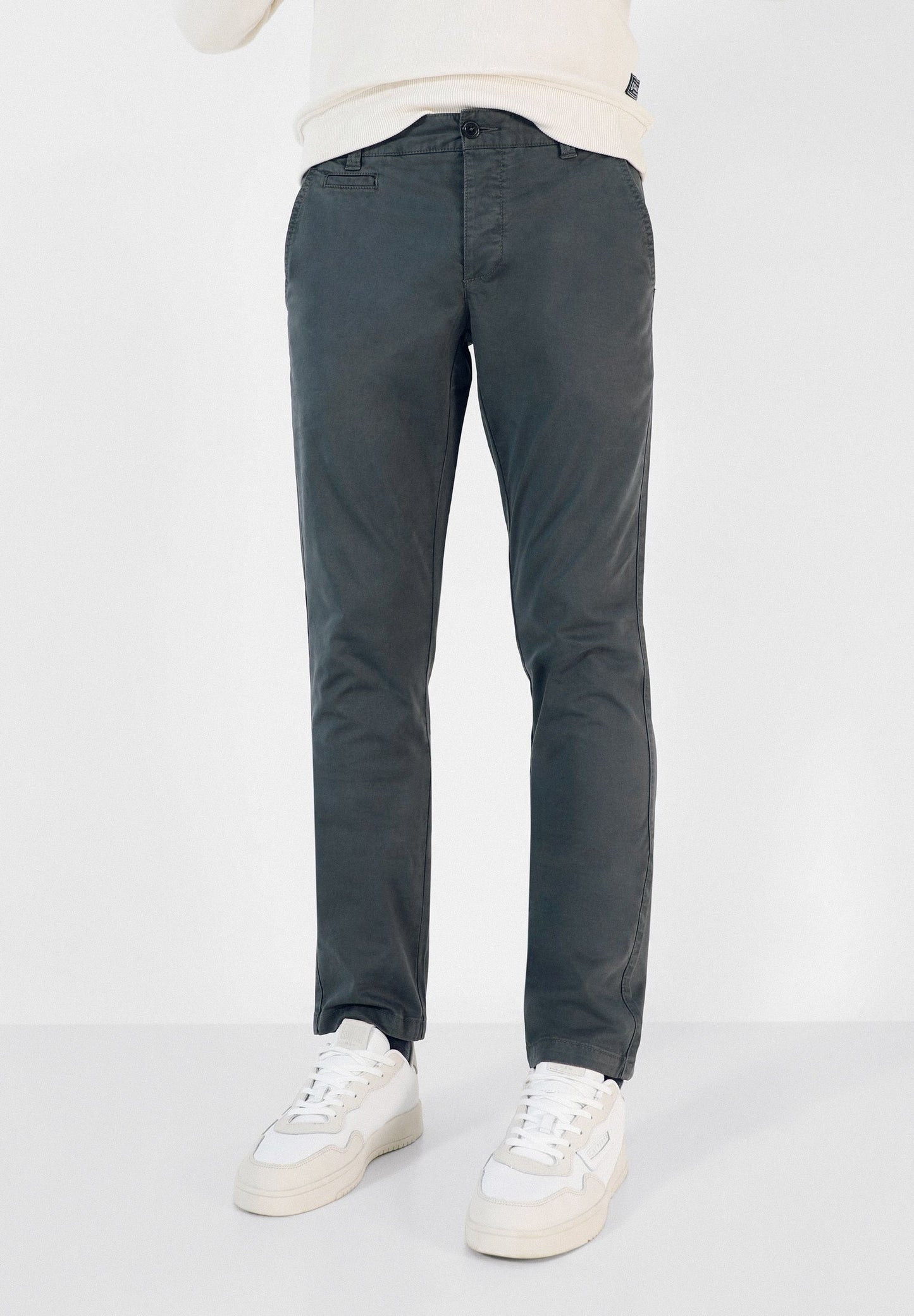 PANTALÓN CHINO CASUAL