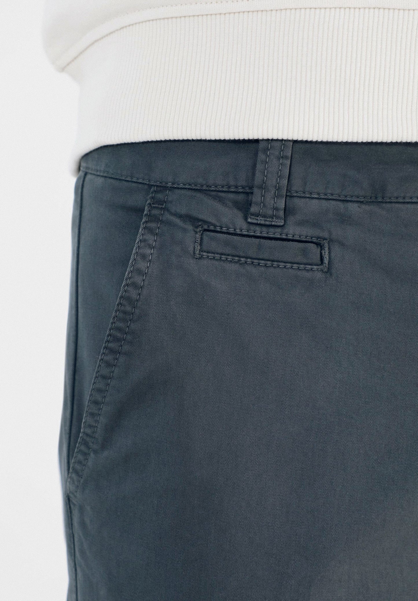 PANTALÓN CHINO CASUAL