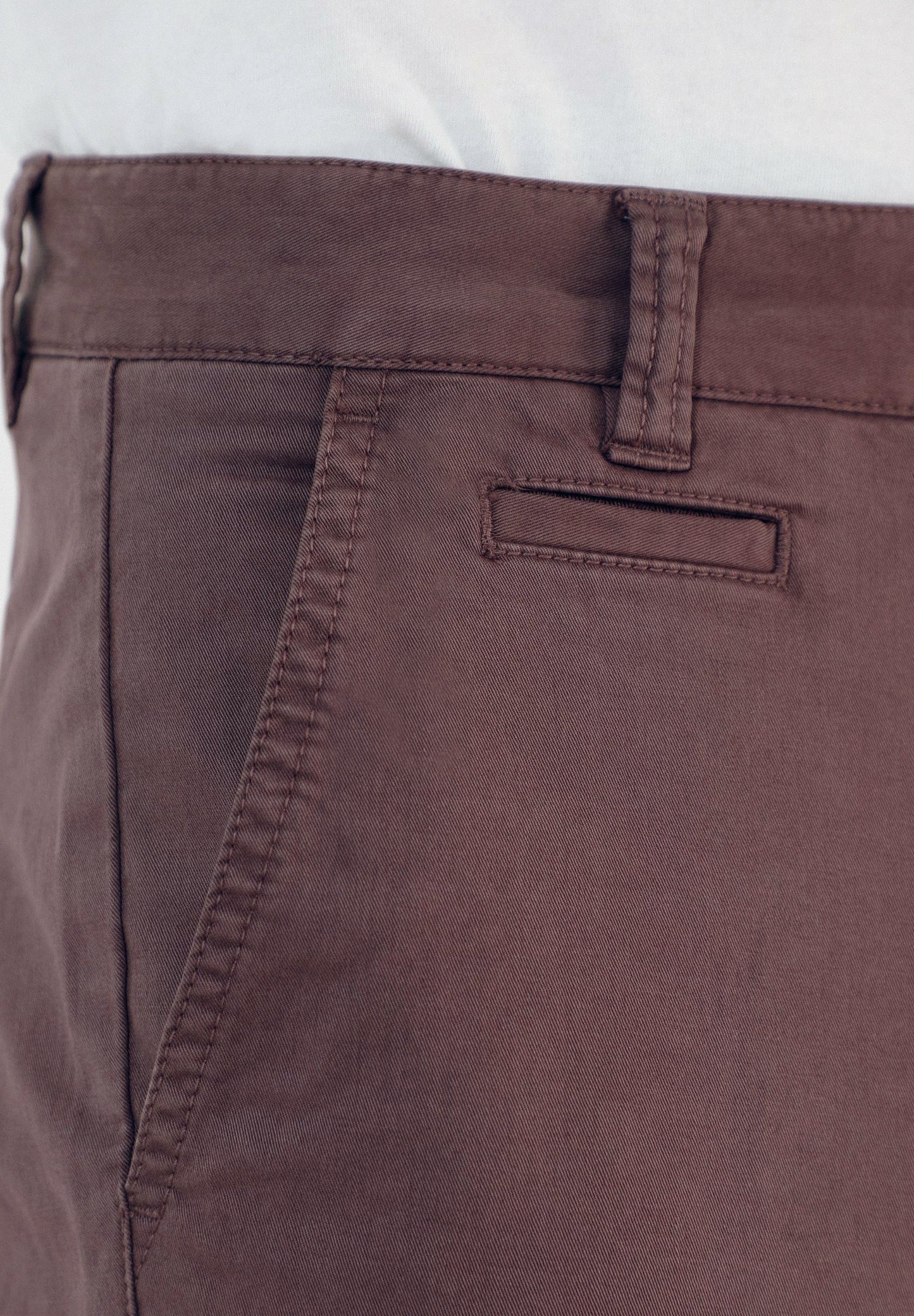 PANTALÓN CHINO CASUAL