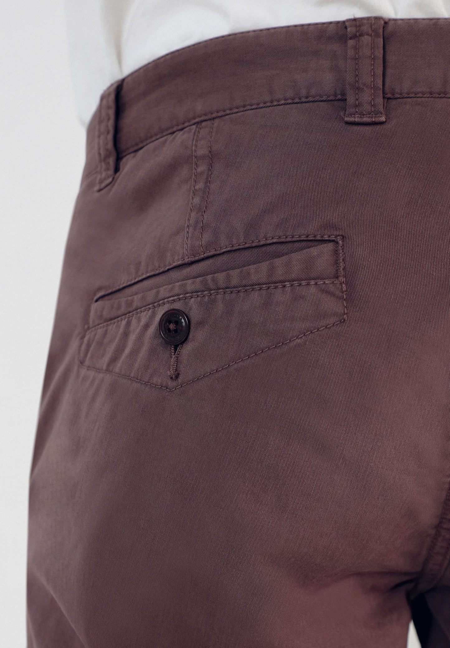 PANTALÓN CHINO CASUAL