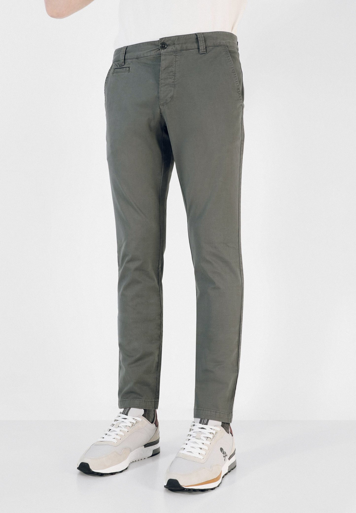PANTALÓN CHINO CASUAL